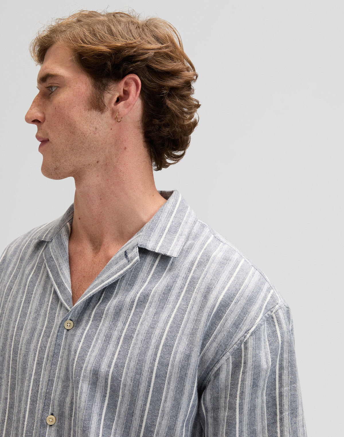 Kurzarmhemd Clean Resort in Mood Indigo Natural Stripes