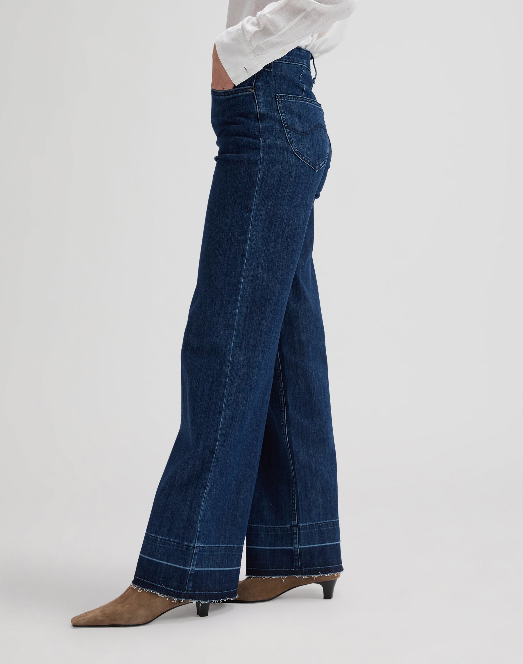 Stella in Holding Tight