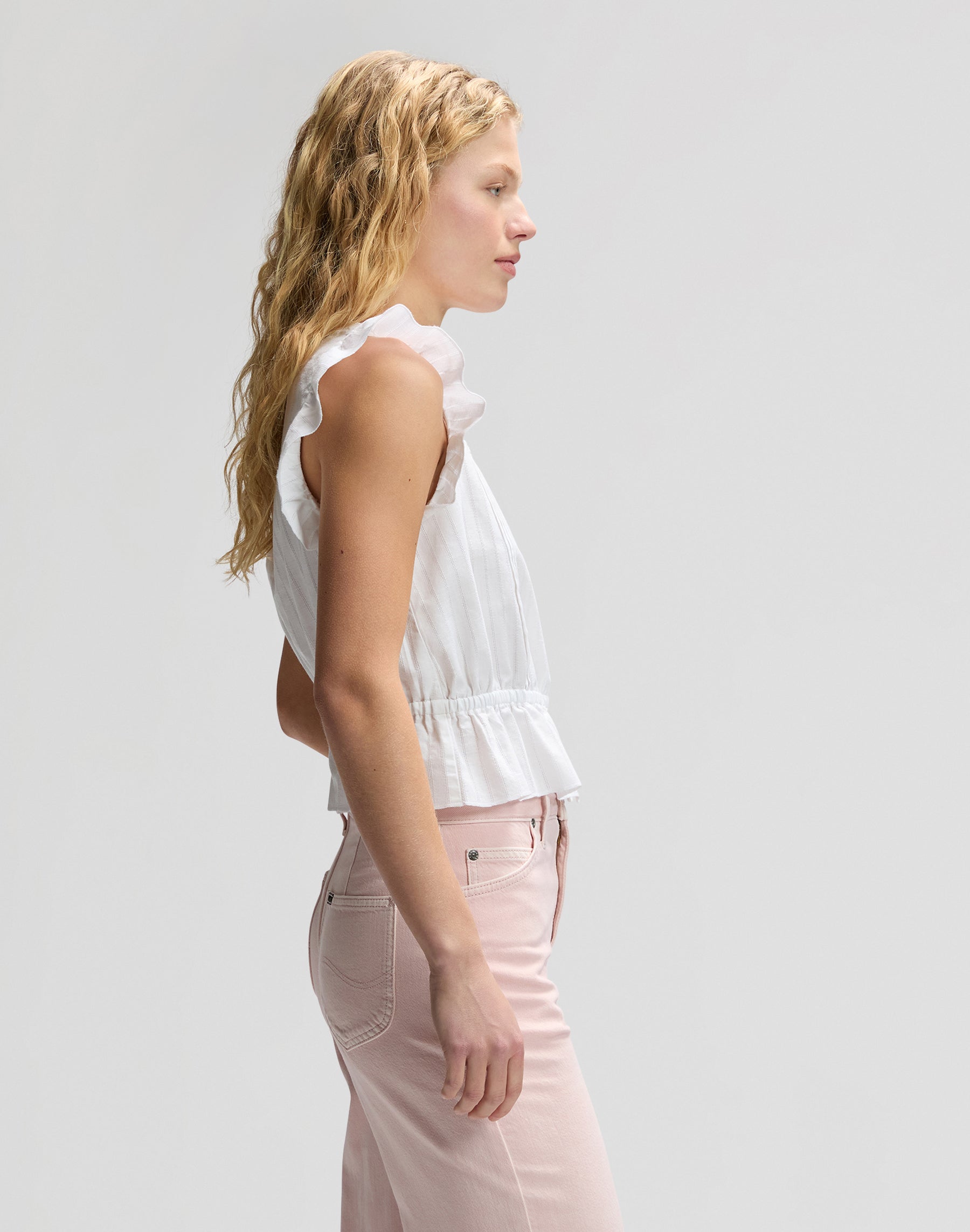 Ruffle Sleeve Shirt in Bright White Hemden Lee