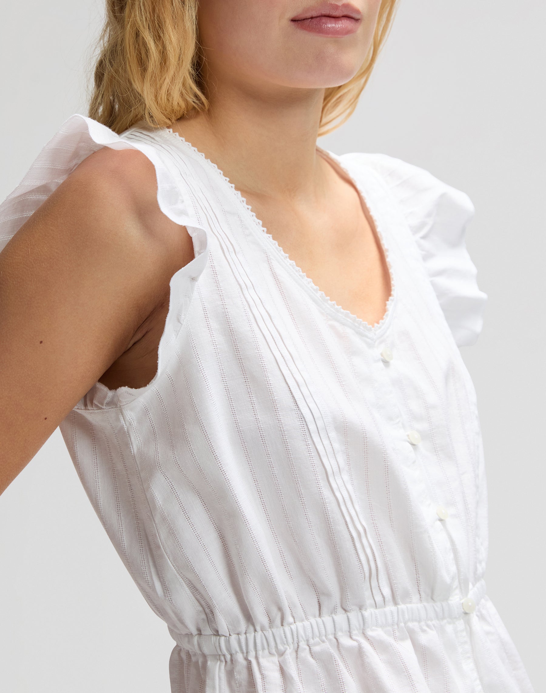 Ruffle Sleeve Shirt in Bright White Hemden Lee