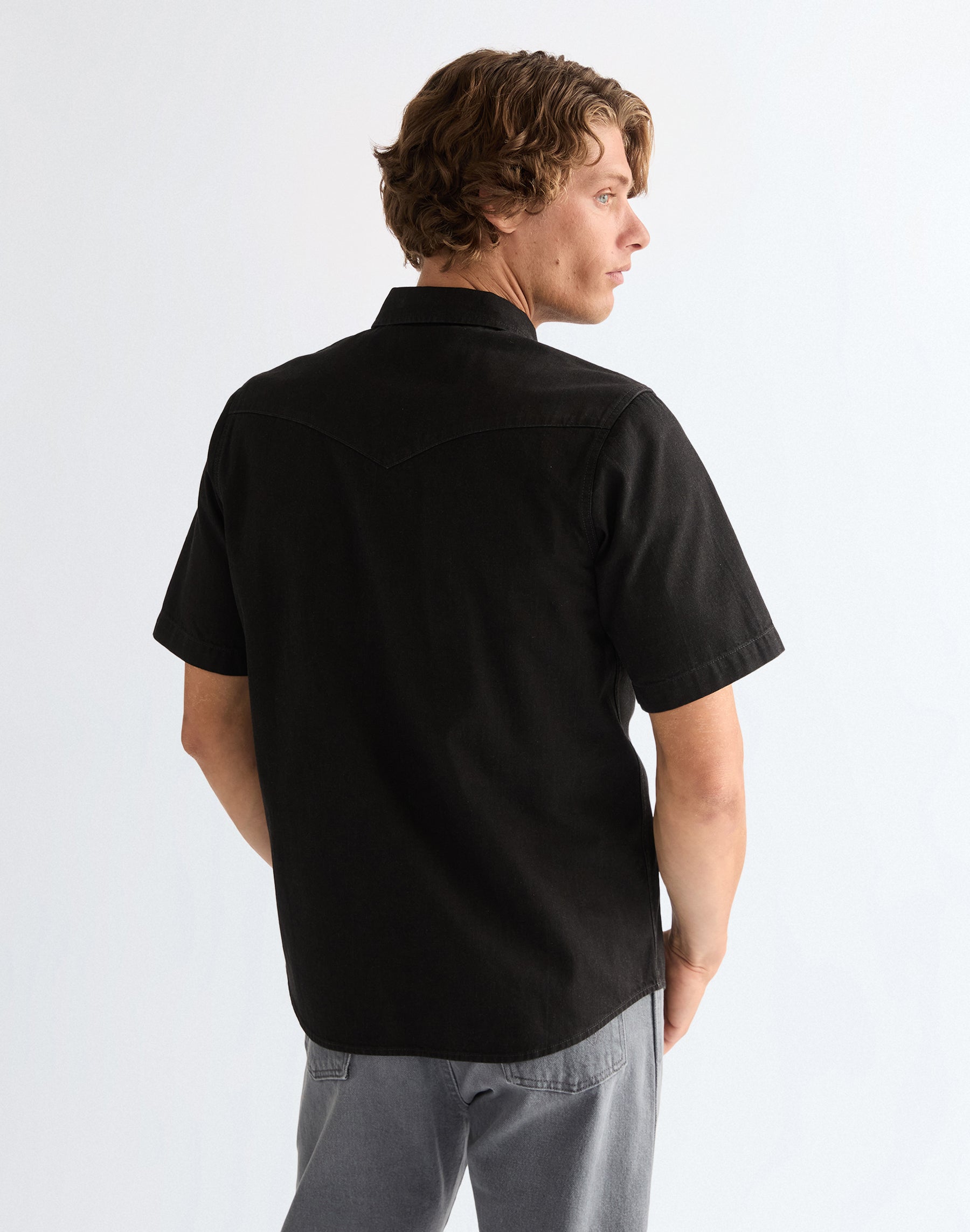 Ss Western Shirt in Rinse Black