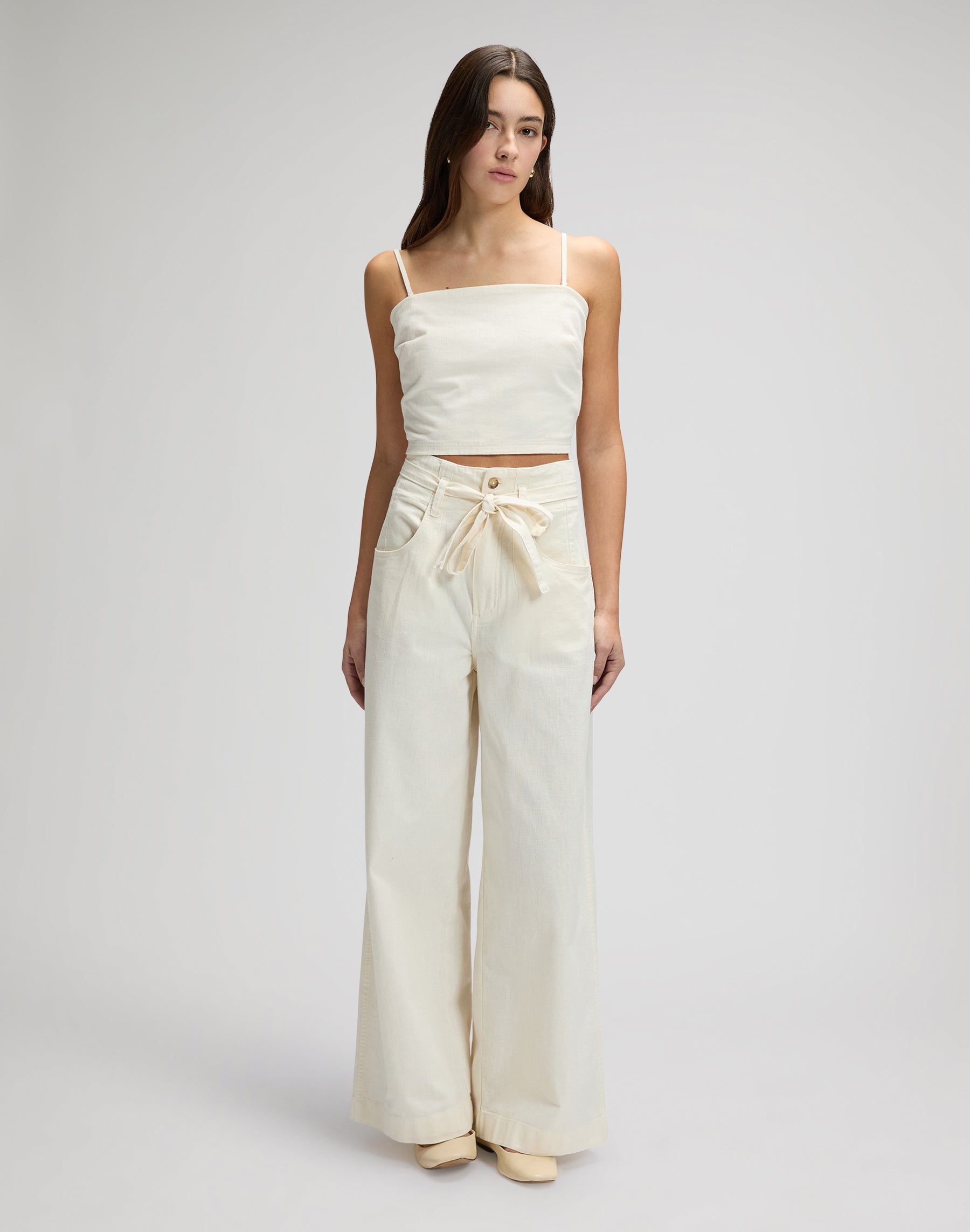 Pleated Trouser in Natural Hosen Lee