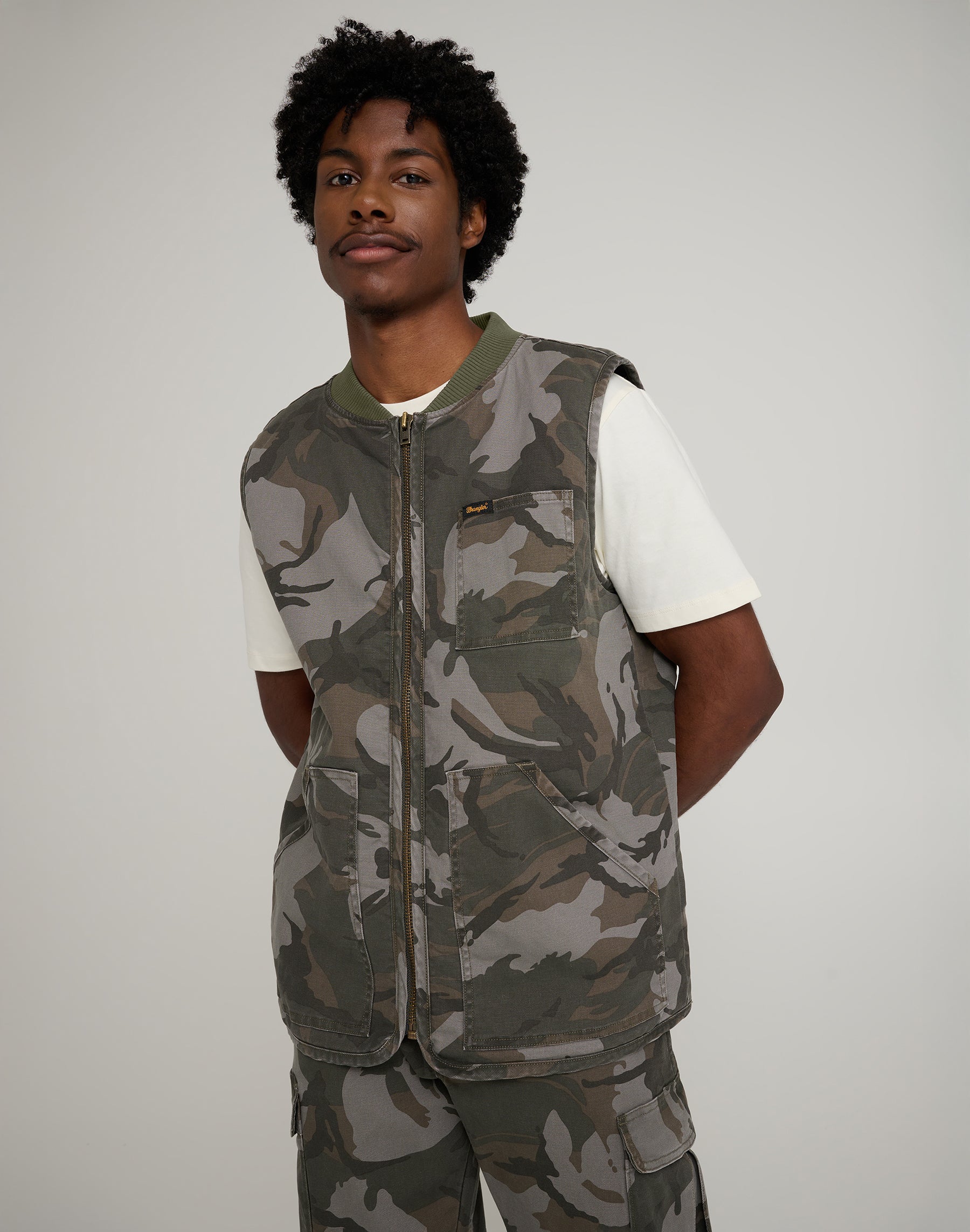 Mike Lucas Vest in Camo Jacken Wrangler