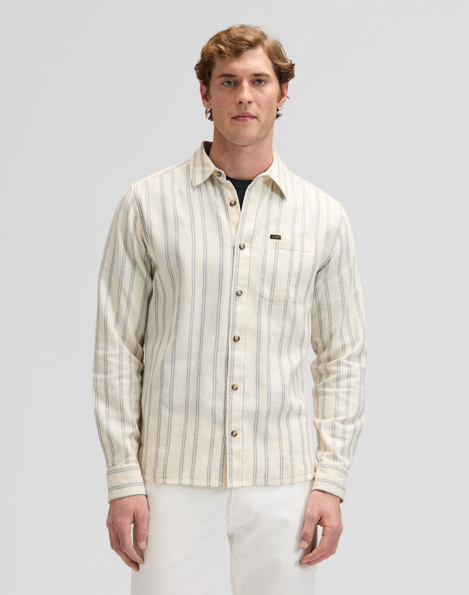 Leesure Shirt in Dustier Blue Stripe