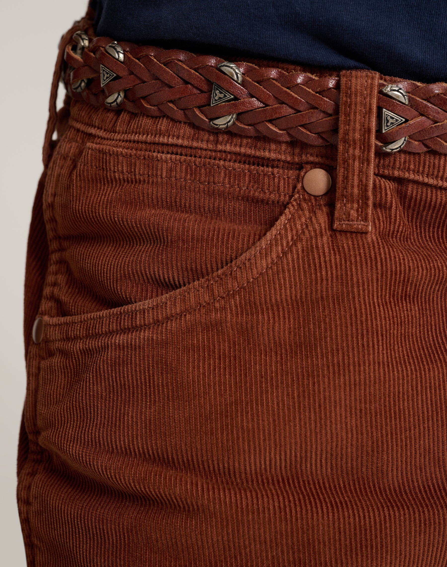13Mwz in Brown Hosen Wrangler