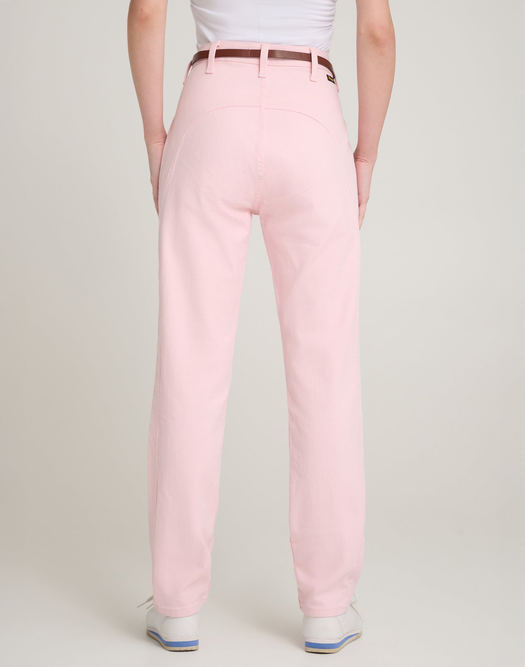Nancy Jean in Light Pink Jeans Wrangler