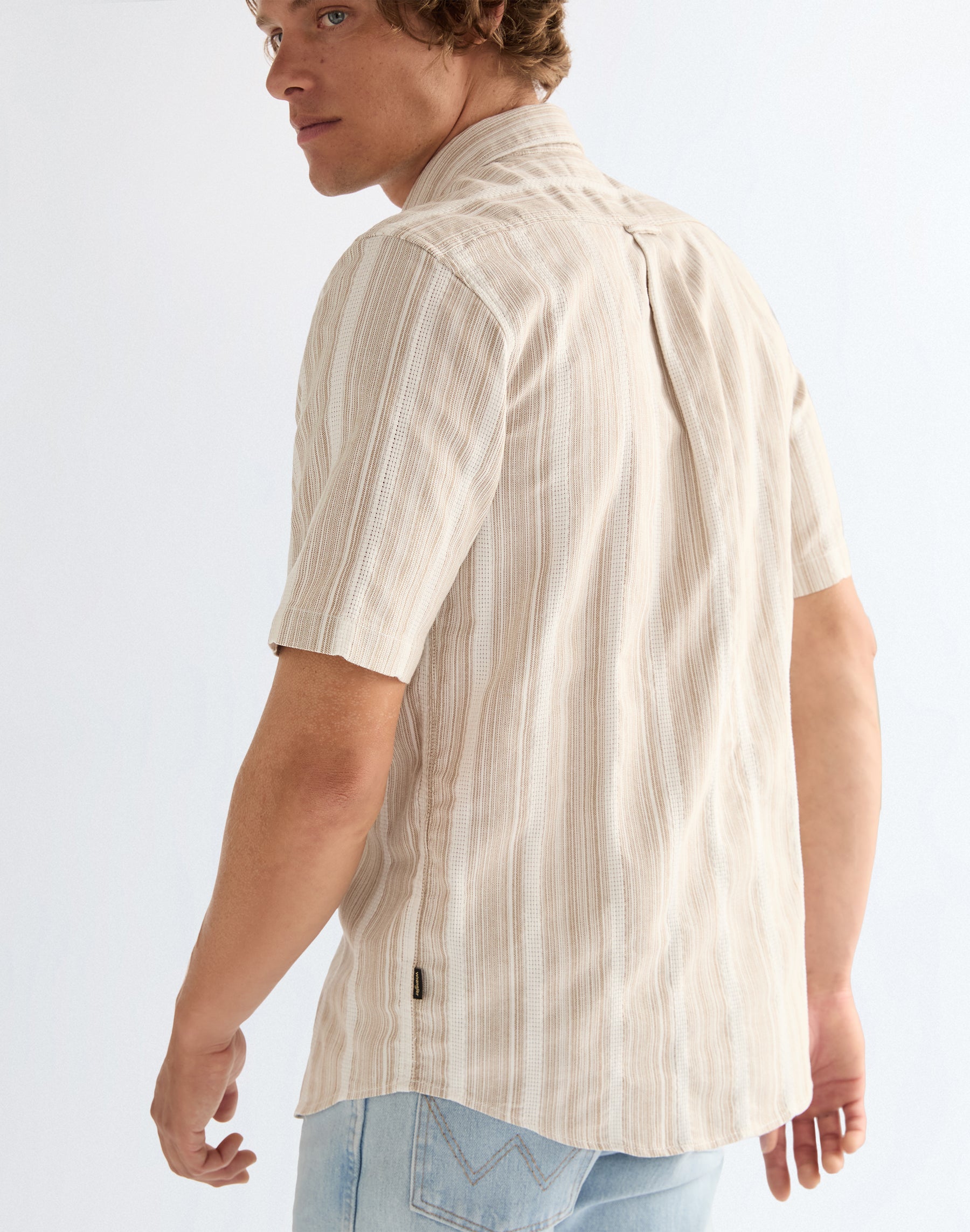 Shortsleeve Shirt in Brown White Hemden Wrangler