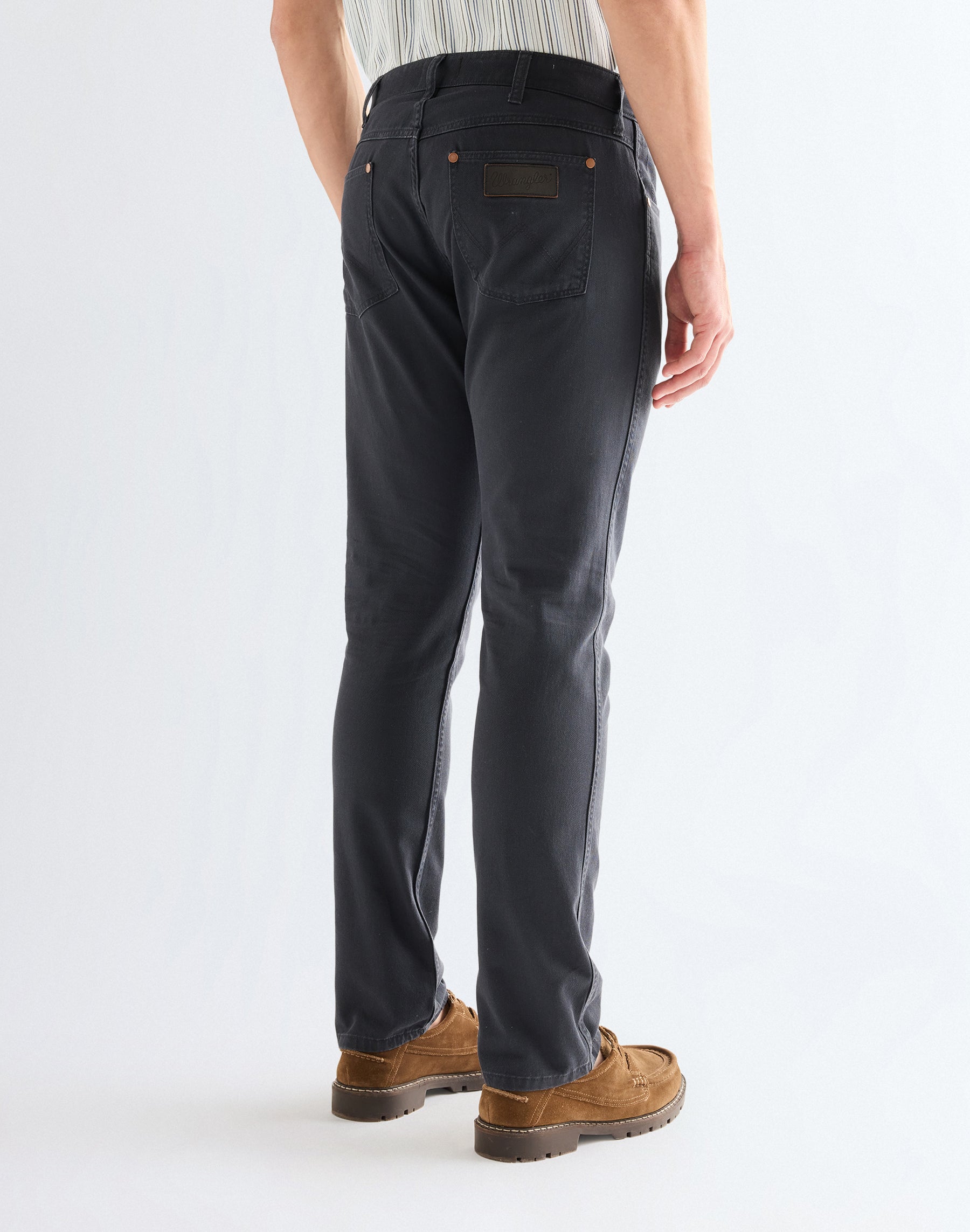 Greensboro in Dark Navy Pantalon Wrangler