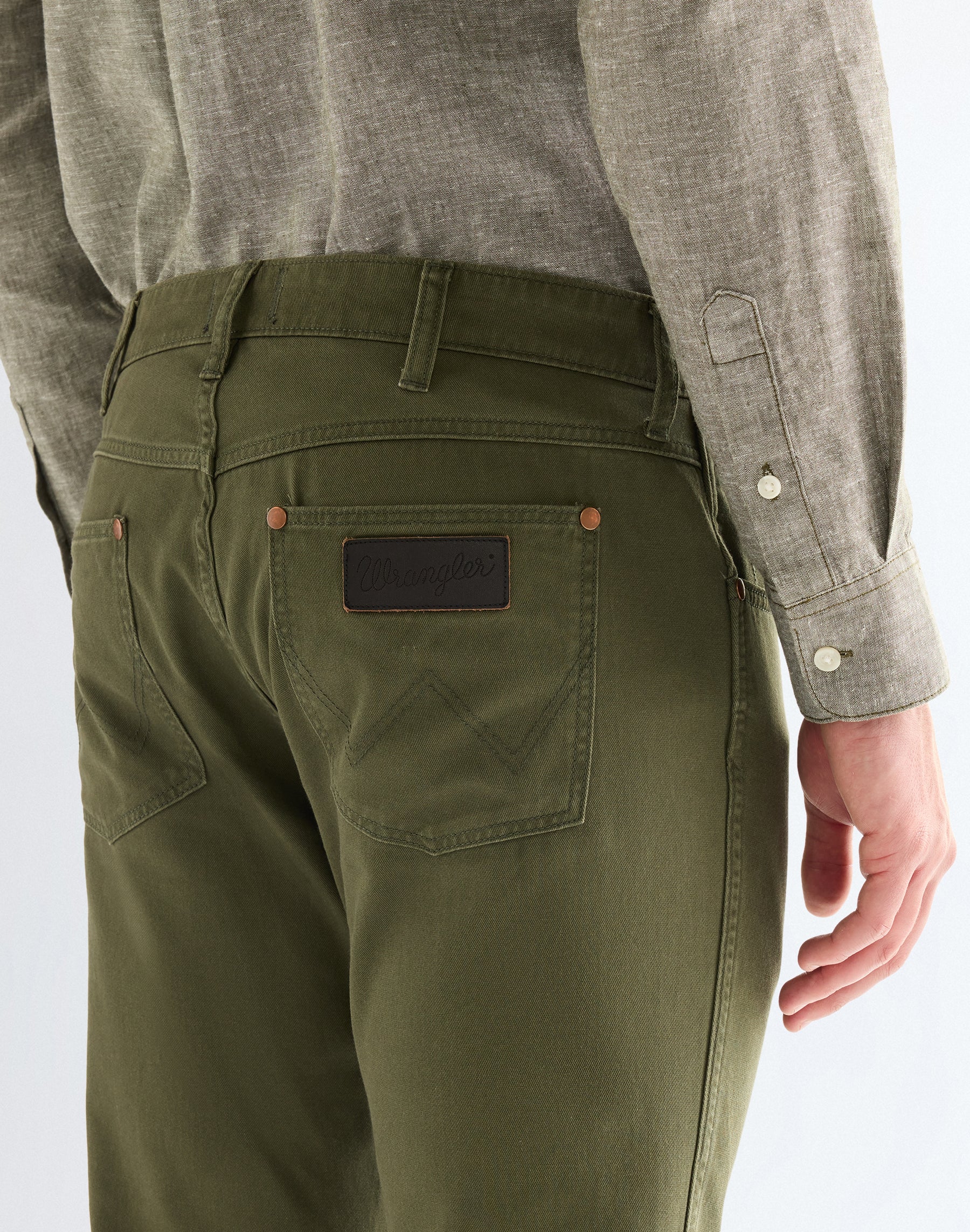 Greensboro in Deep Depths Hosen Wrangler