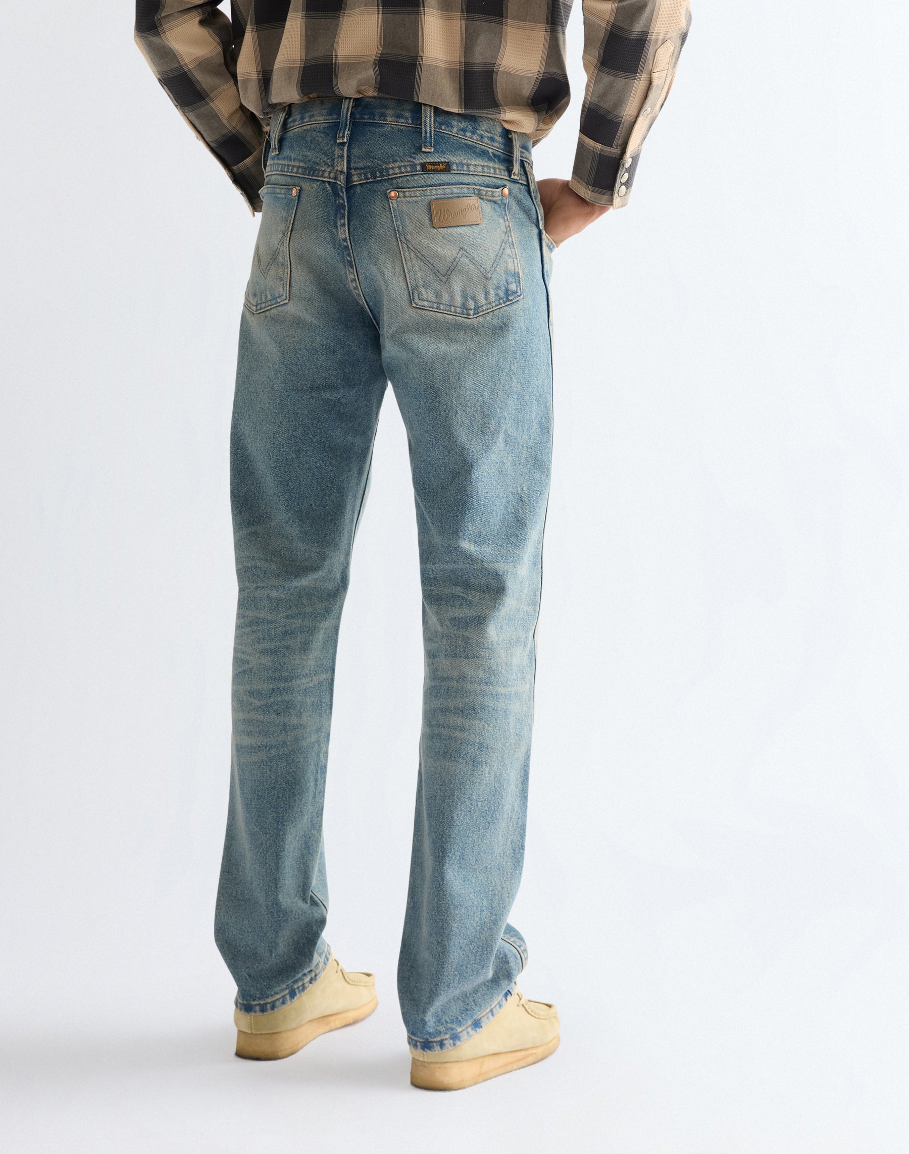 13Mwz in Mudstone Jeans Wrangler