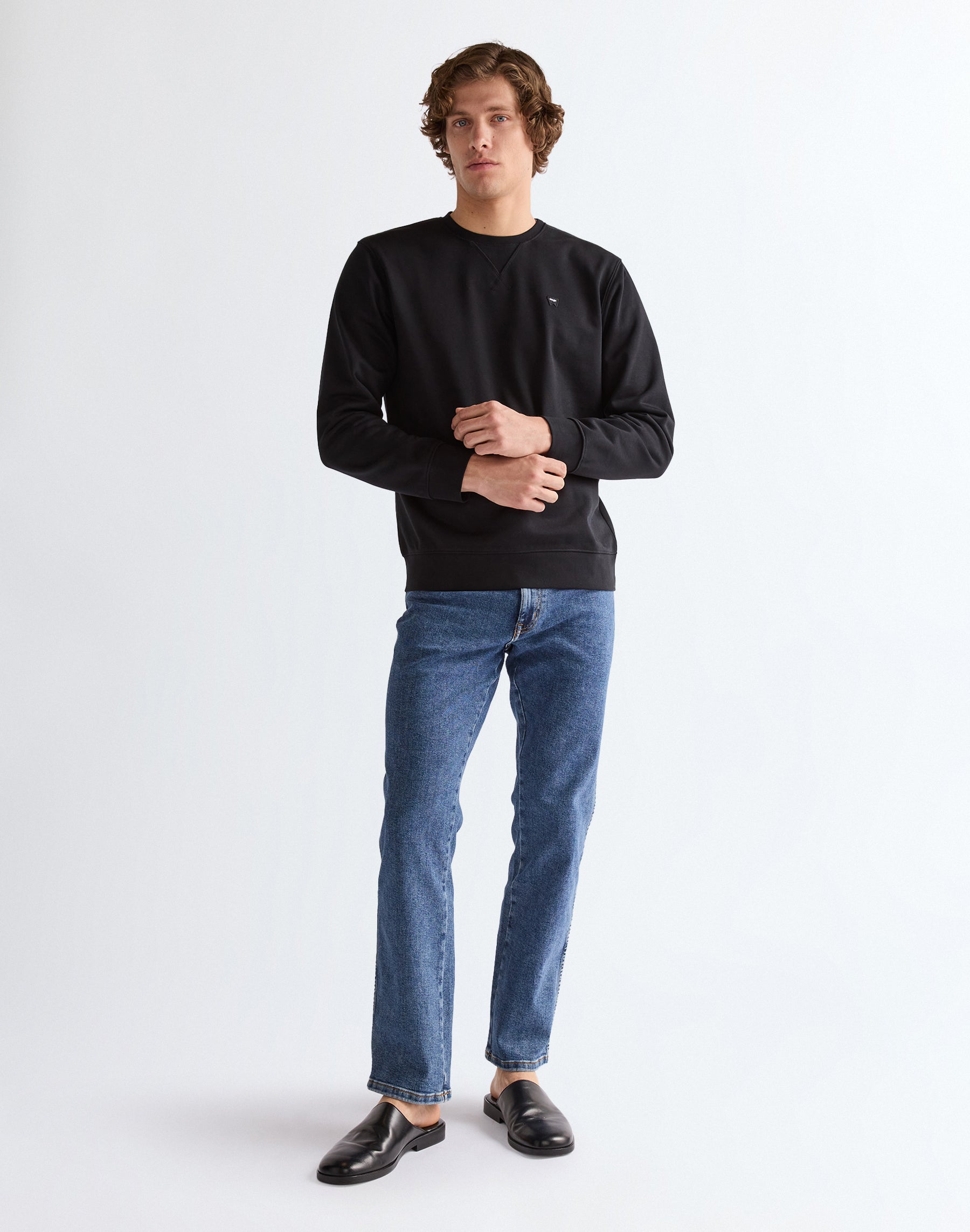 Sweatshirt Sign Off in Black Sweatshirts Wrangler