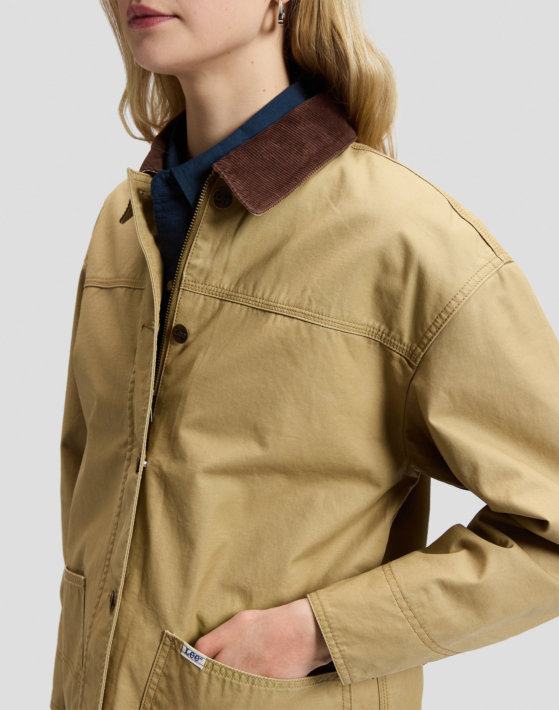 Jacke Chore Field in Khaki Jacken Lee