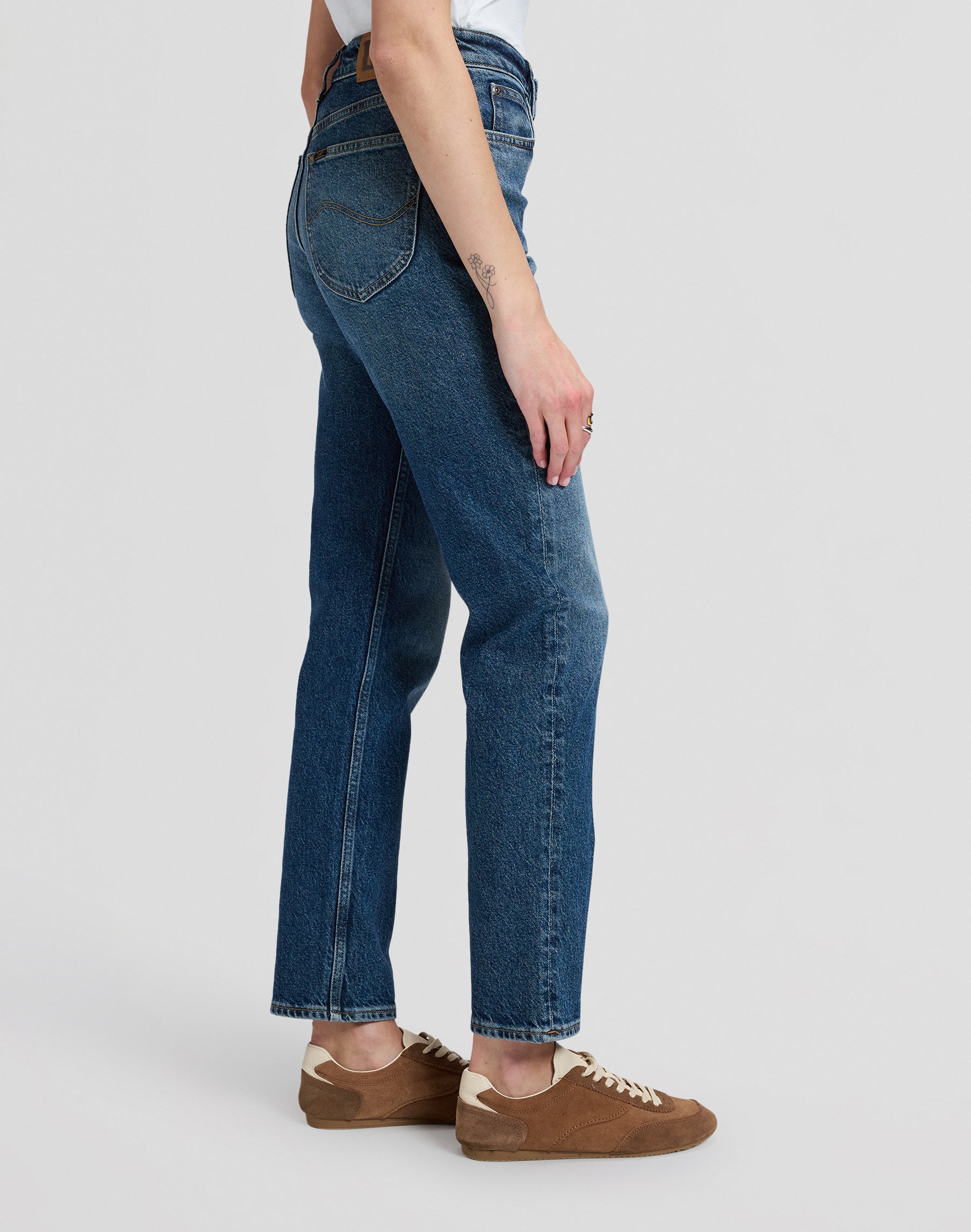 Jeans Carol in Dark Cobalt Jeans Lee