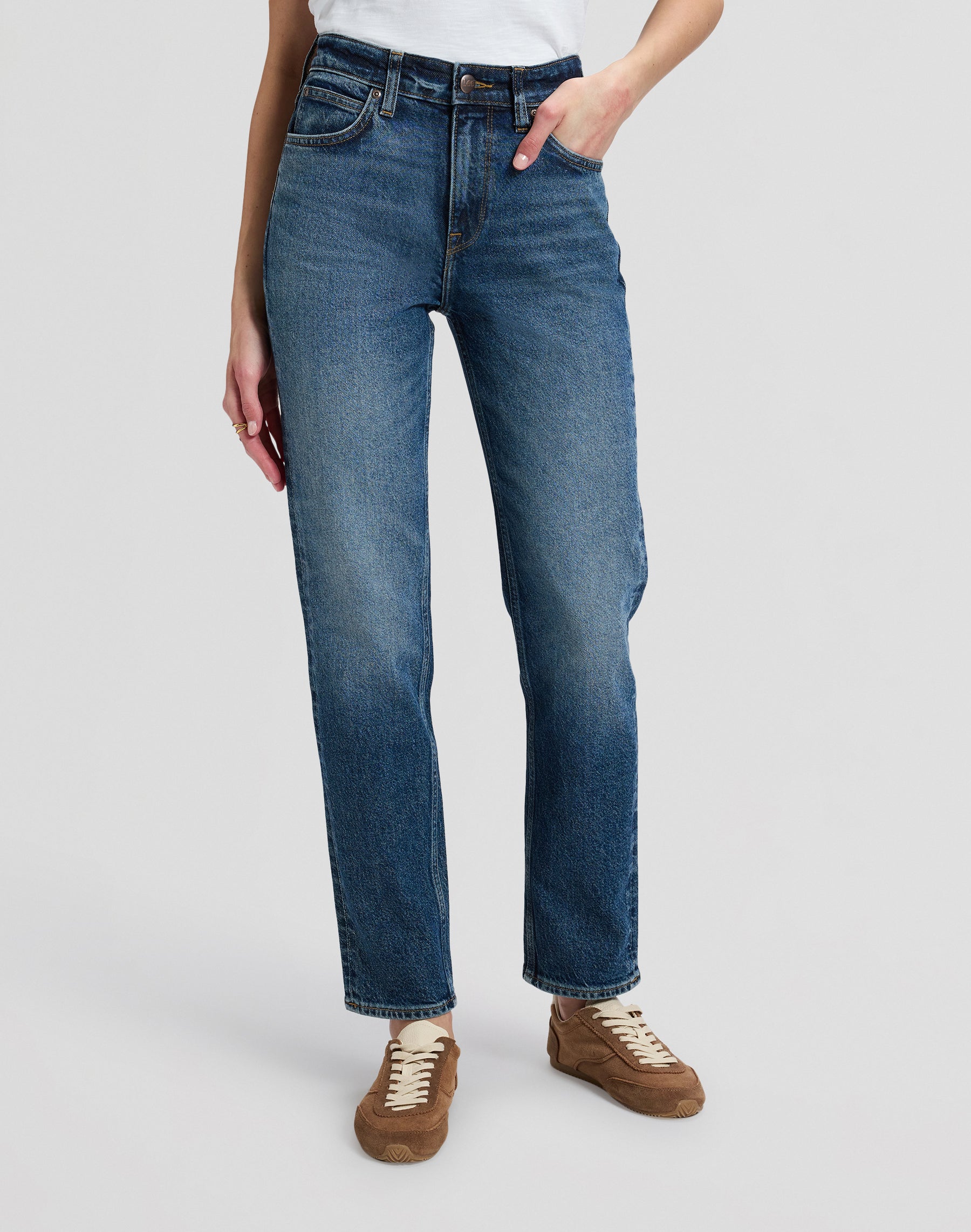 Jeans Carol in Dark Cobalt Jeans Lee