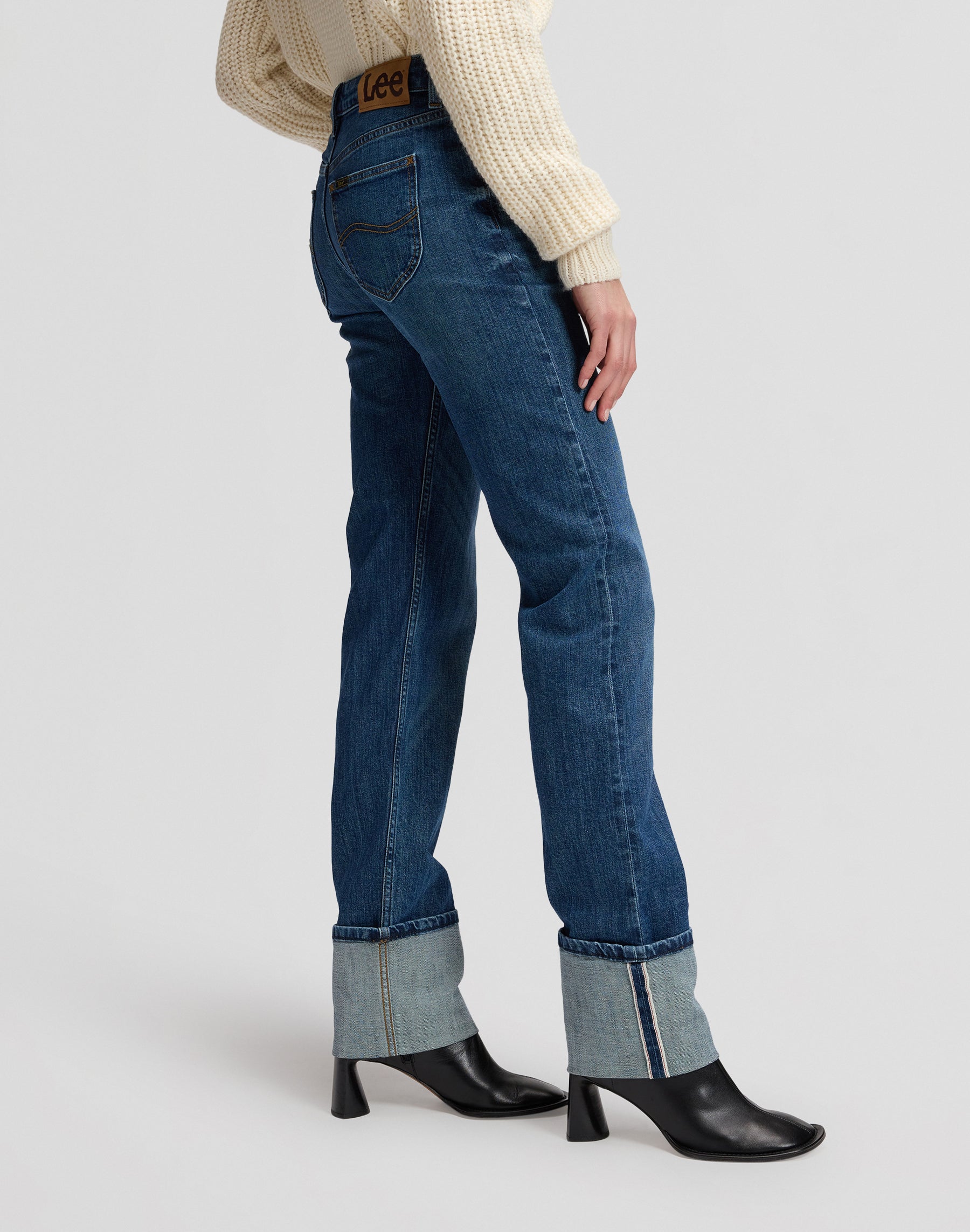 Jeans London in Best Fit Forward Jeans Lee