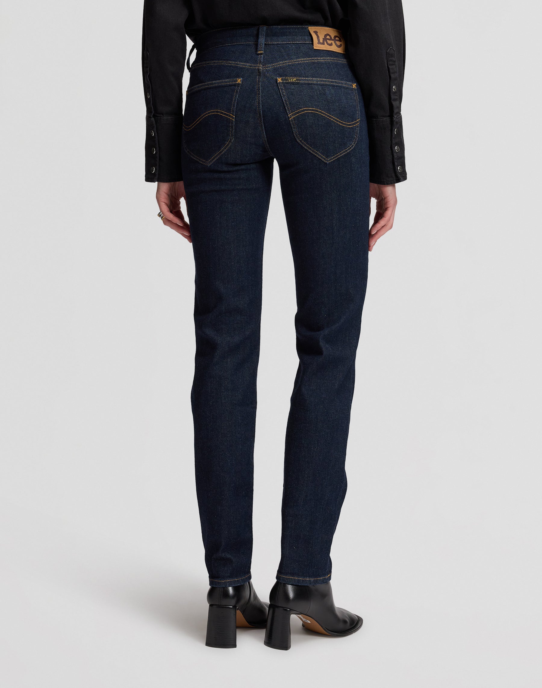 Jeans Marion in Deepest Space Jeans Lee