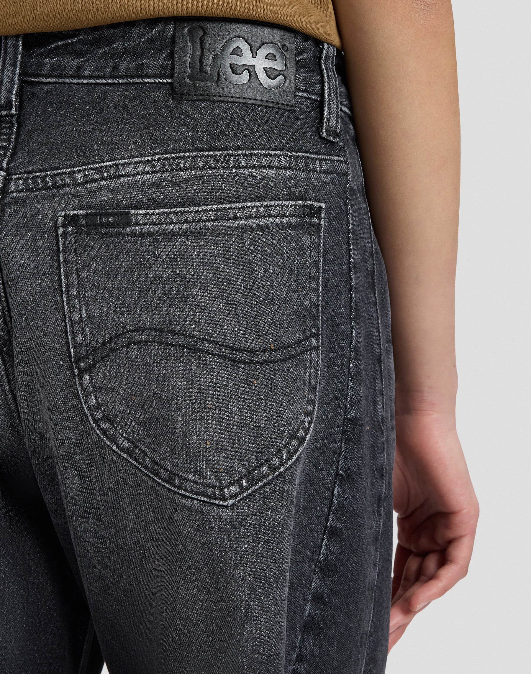 Jeans Rider Barrel in Charred Black Jeans Lee
