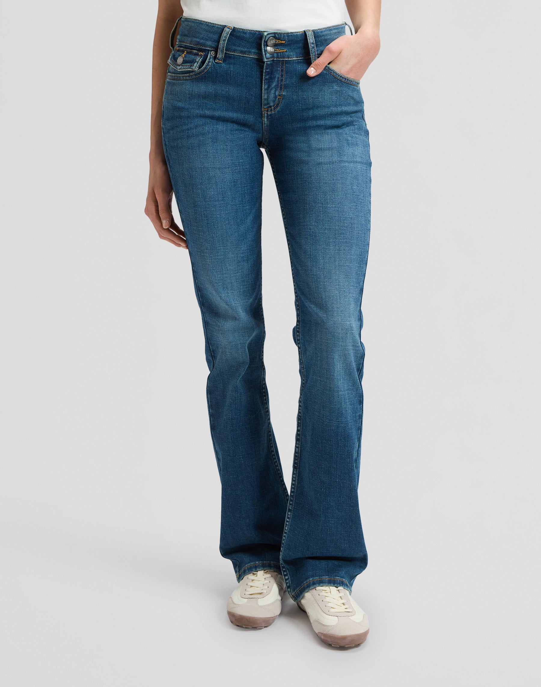 Jeans Flap Pocket Jessica in Mid Fade Jeans Lee