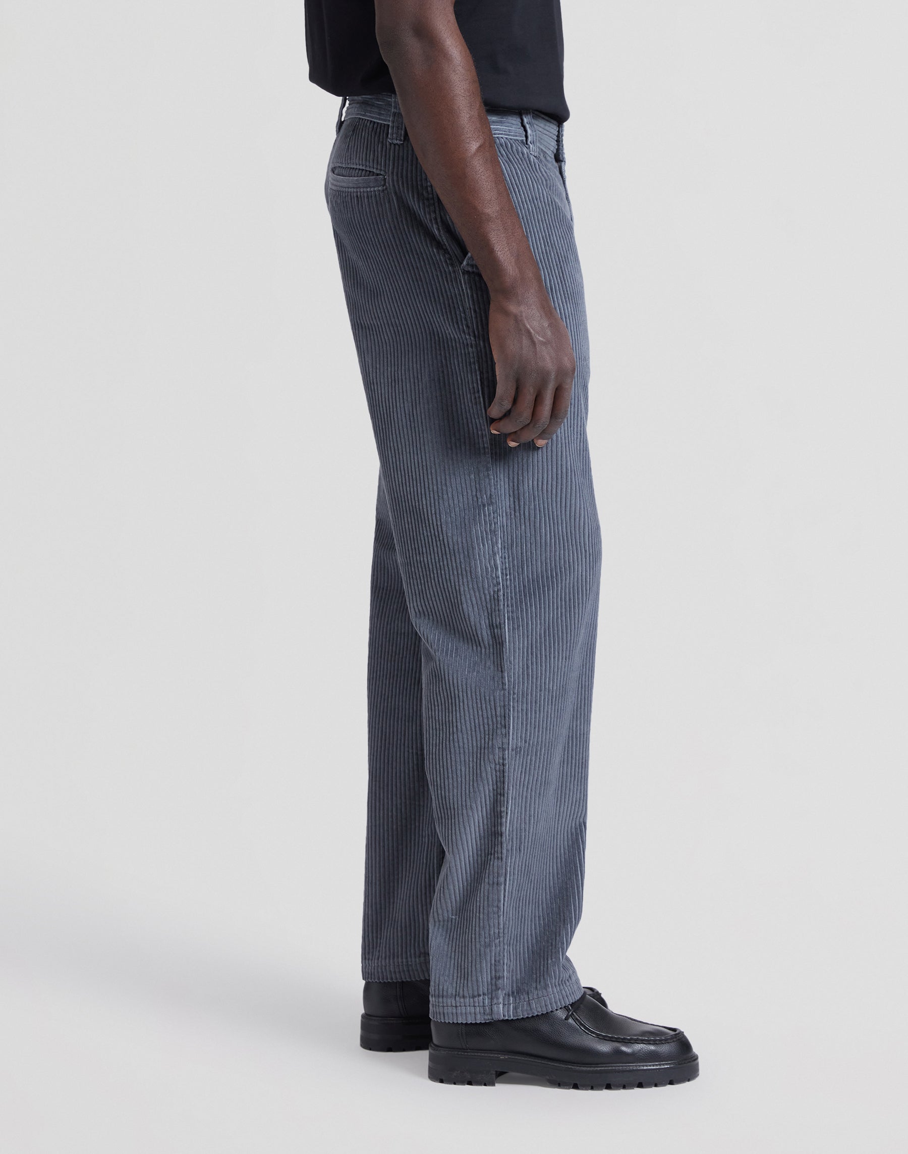 Cordhose Loose Workwear Chino in Turbulence Hosen Lee