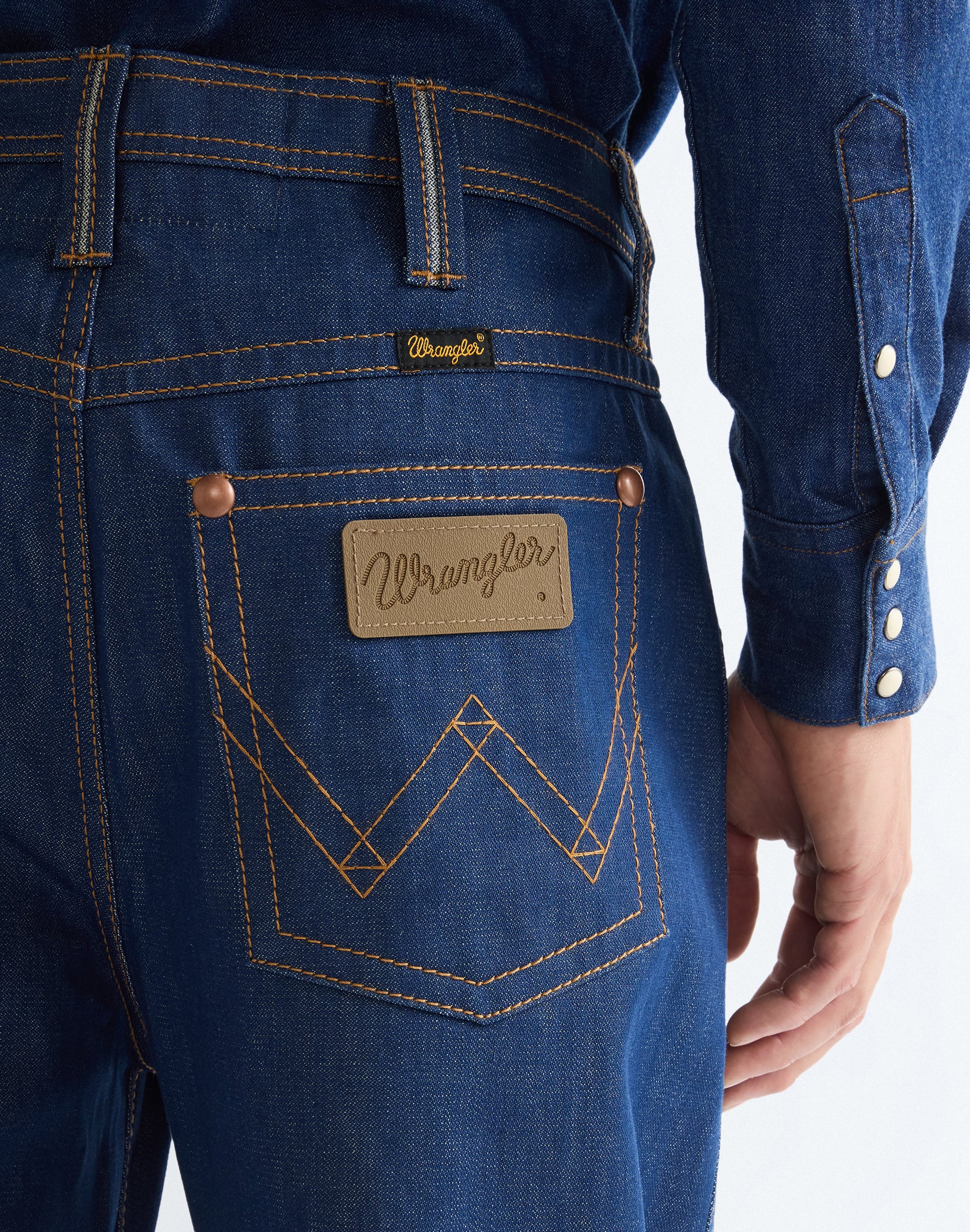 Jeans Super Baggy Barrel in Super Raw Jeans Wrangler