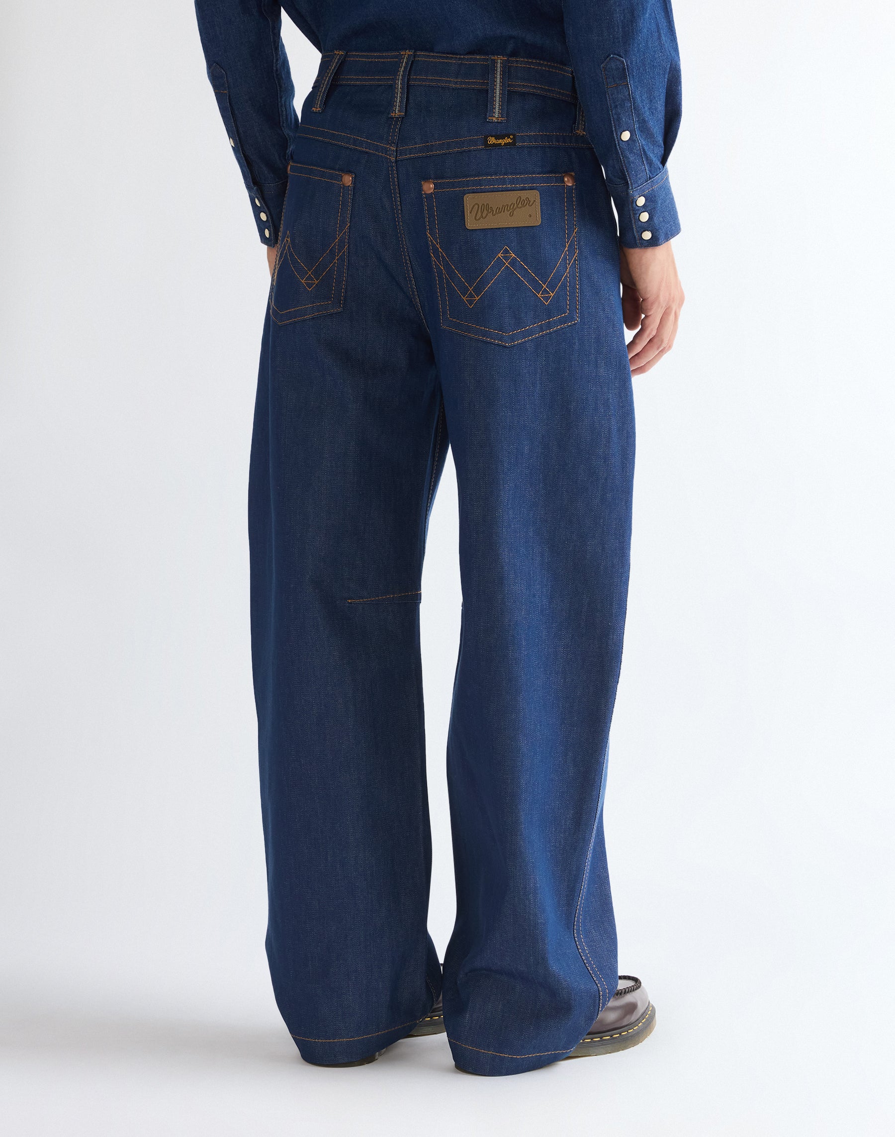 Jeans Super Baggy Barrel in Super Raw Jeans Wrangler