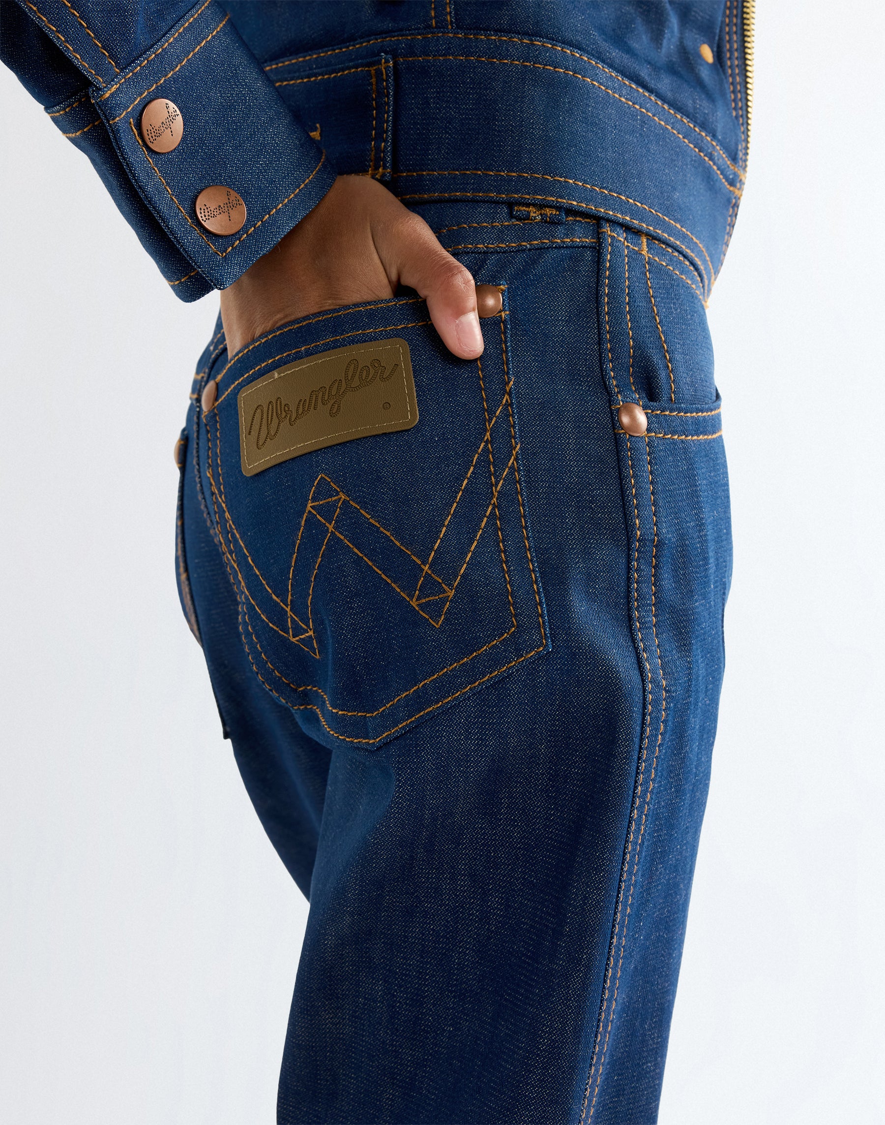 Jeans Super Low Rise Cowboy in Super Raw Jeans Wrangler