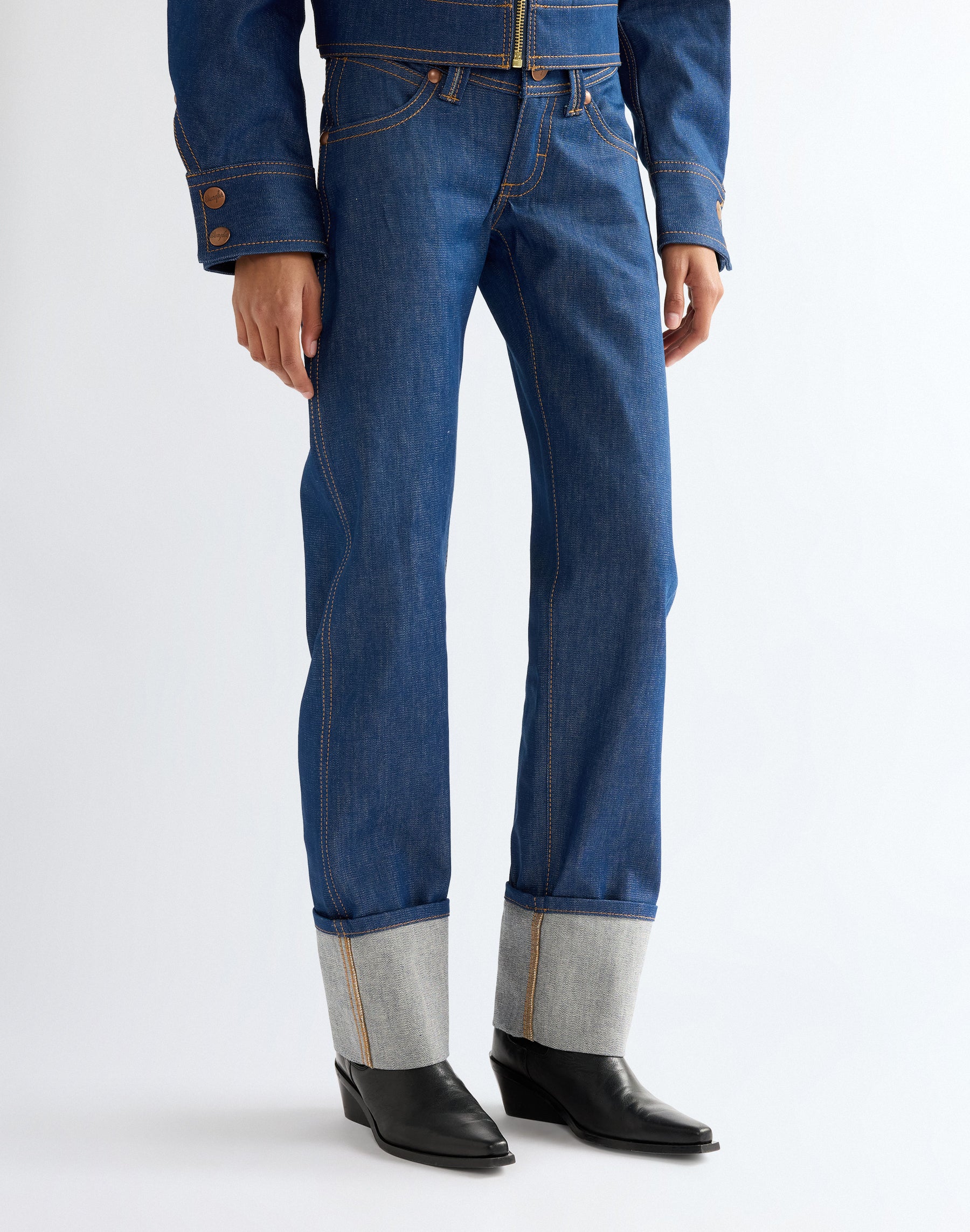 Jeans Super Low Rise Cowboy in Super Raw Jeans Wrangler