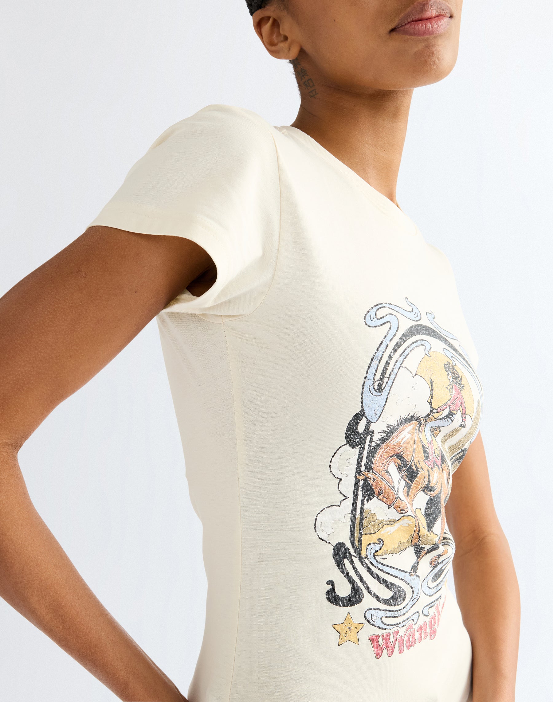 T-Shirt Shrunken Band in Egret T-Shirts Wrangler
