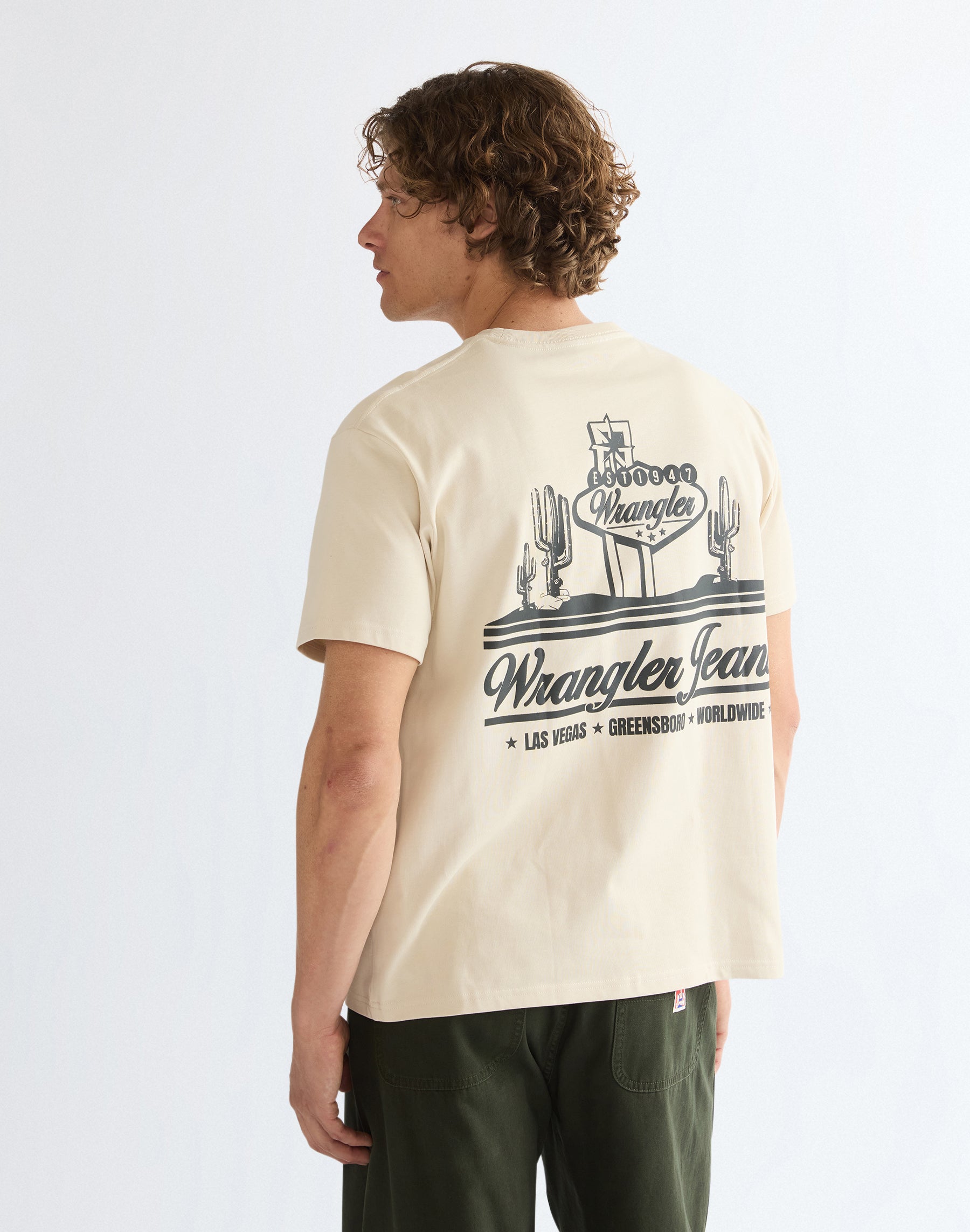 T-Shirt Vintage in Almond Milk T-Shirts Wrangler