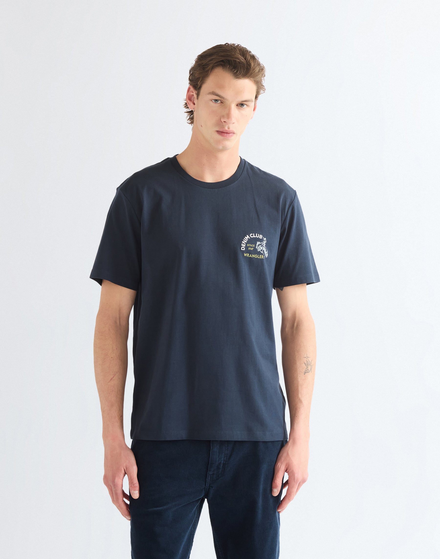 T-Shirt Small Graphic in Dark Sapphire T-Shirts Wrangler