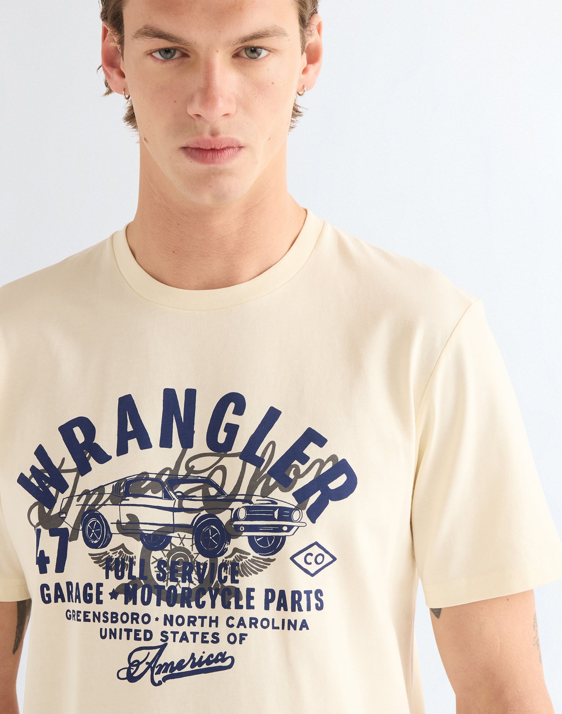 T-Shirt Americana in Antique White T-Shirts Wrangler