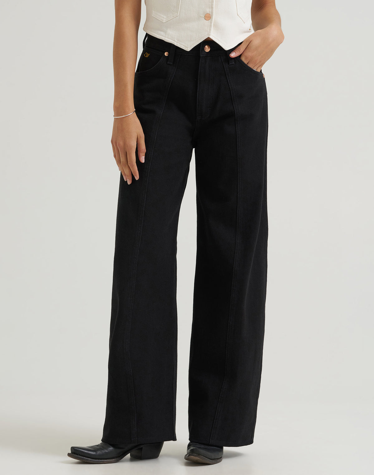 Jeans Tour Barrel in Midnight Jeans Wrangler