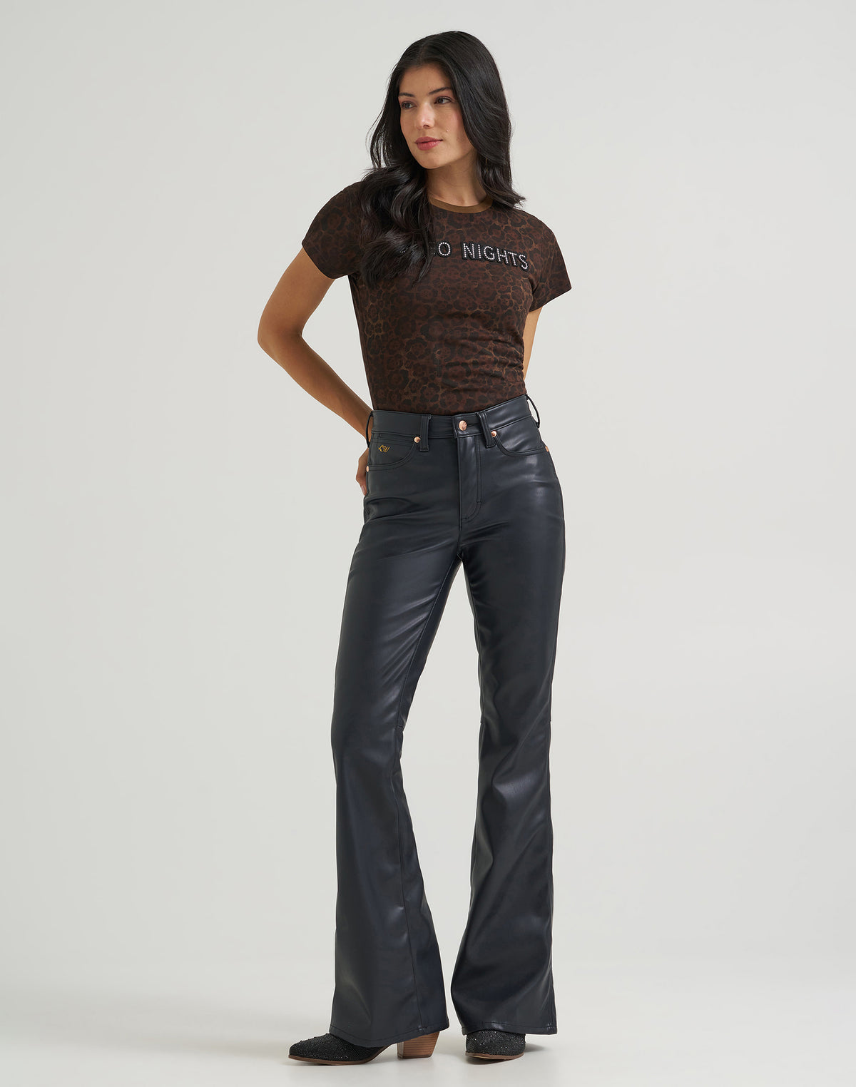 Hose Lainey Flare in Onyx Faux Leather Hosen Wrangler