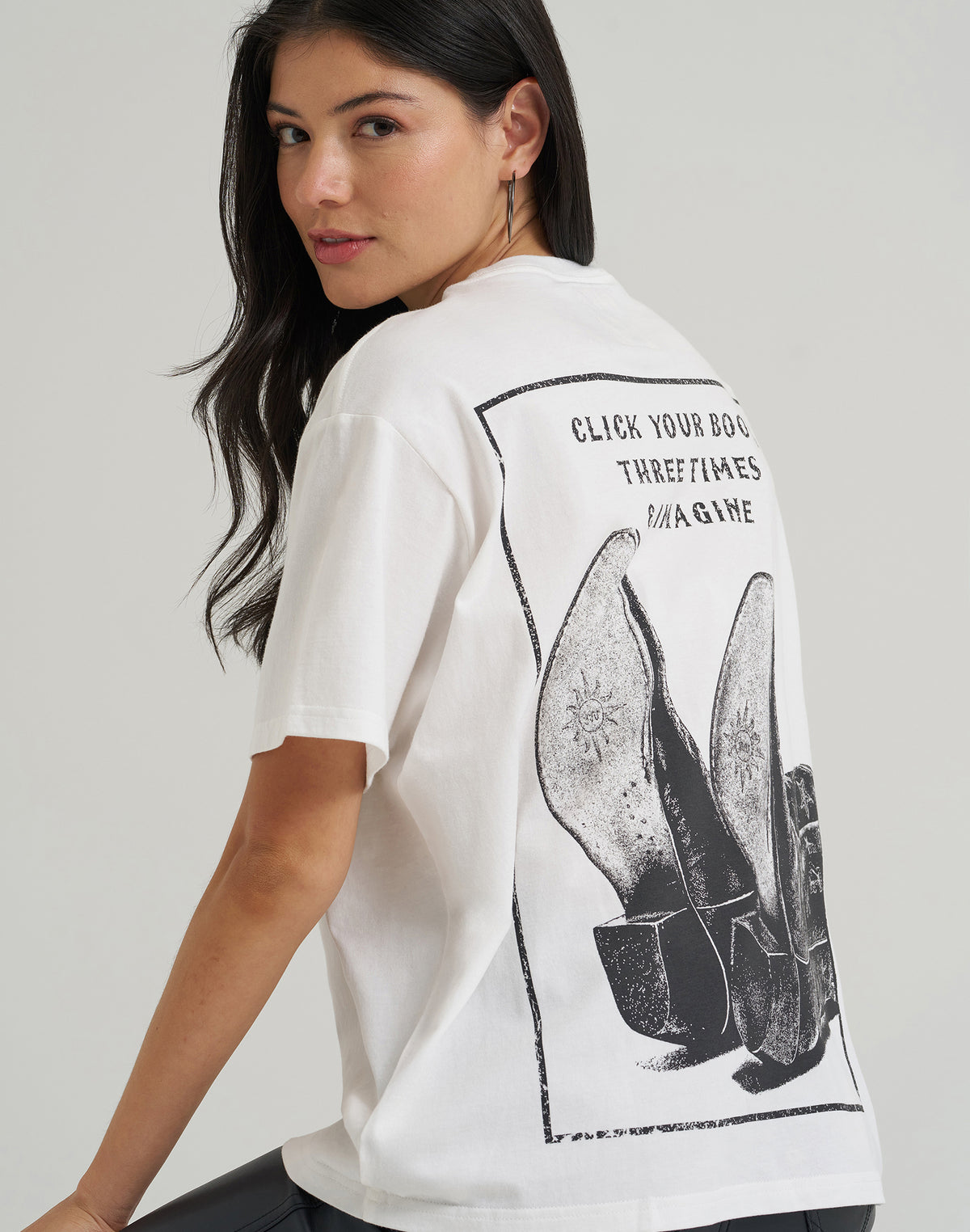 T-Shirt Click Your Boots in Winter White T-Shirts Wrangler