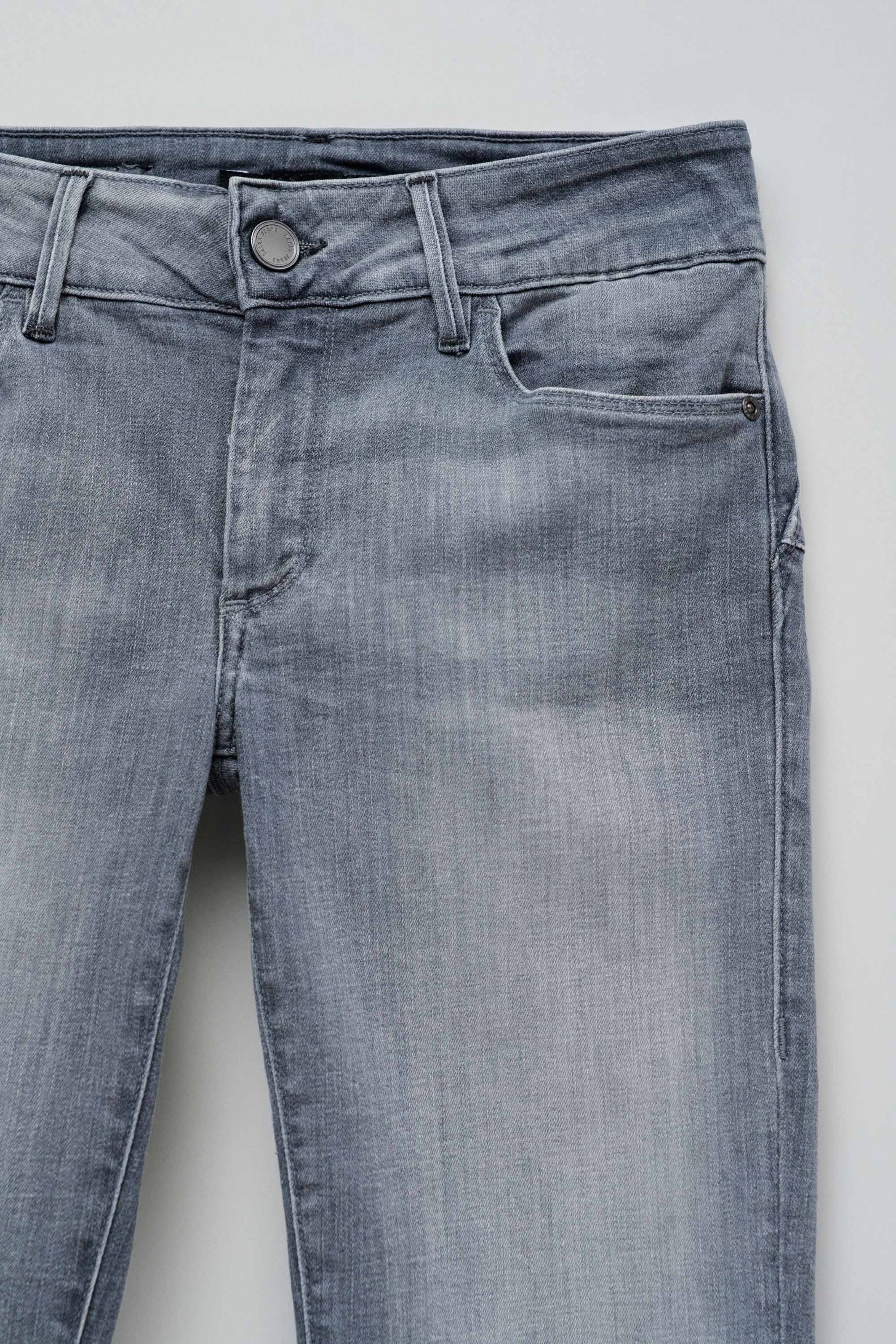 Jeans Wonder Skinny Push-Up en gris foncé Salsa Jeans