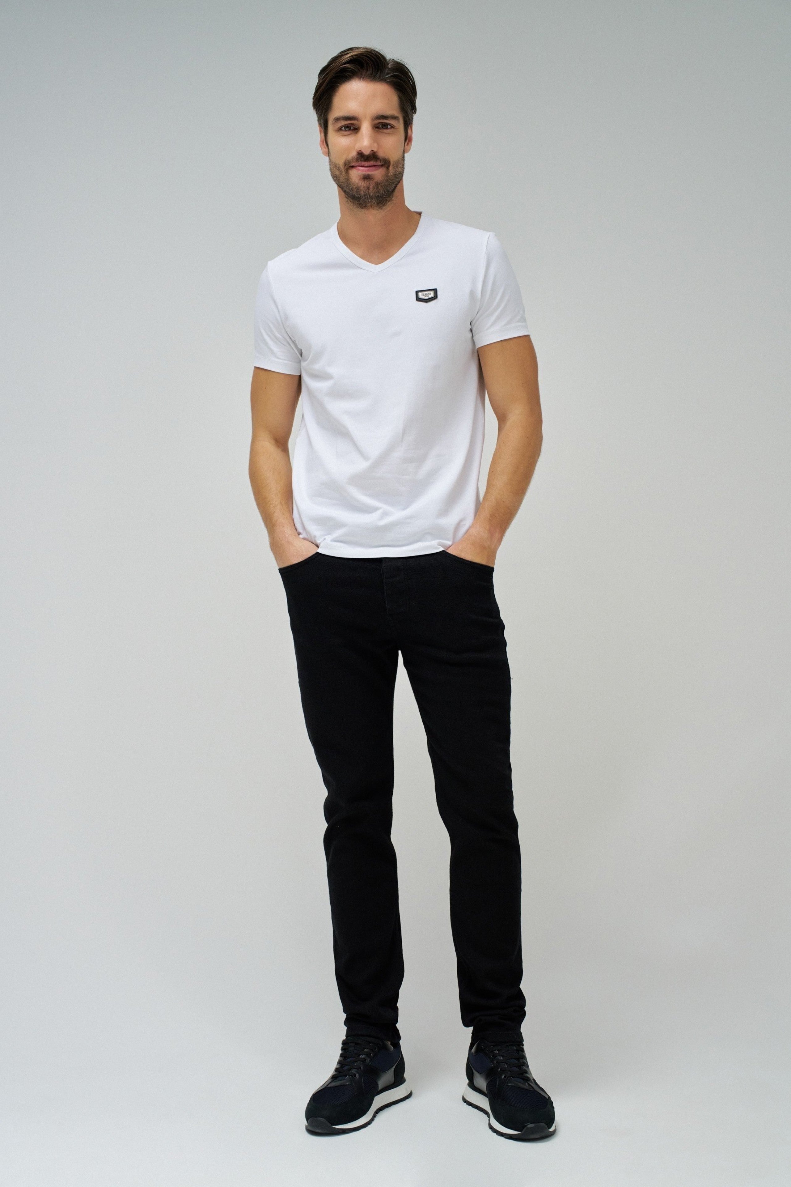 Vneck Cotton Lycra T-Shirt Metal Badge in White T-Shirts Salsa Jeans