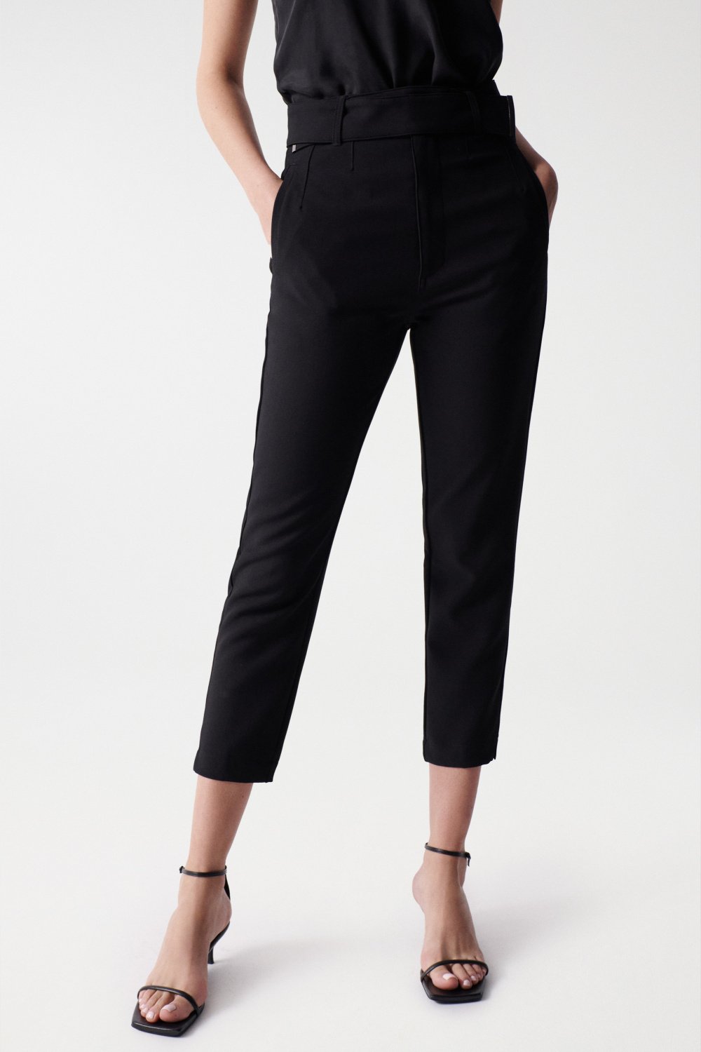 Chino Cropped Slim High Waist in Black Hosen Salsa Jeans