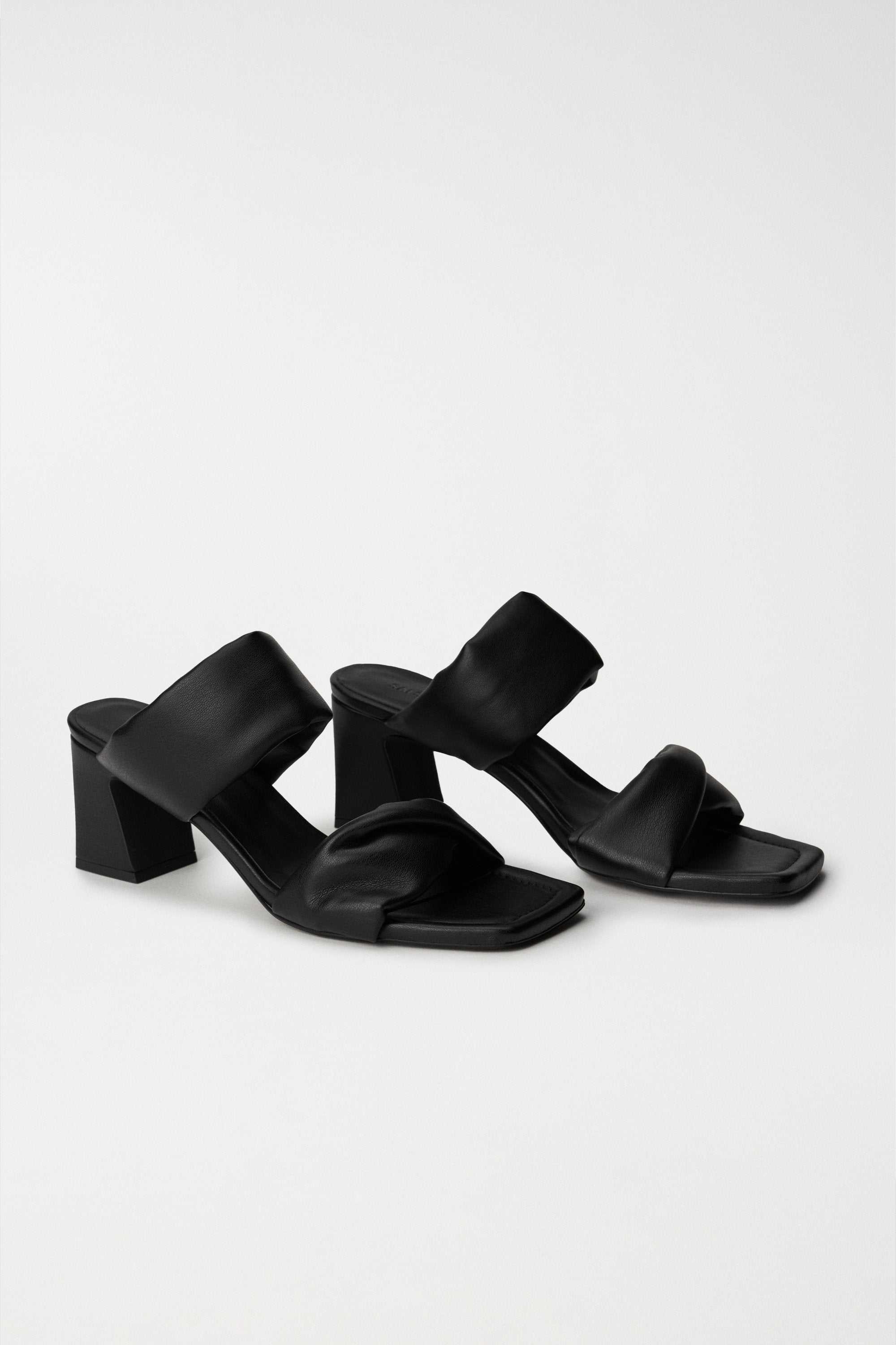 High Heel Leather Sandals in Black Sandalen Salsa Jeans