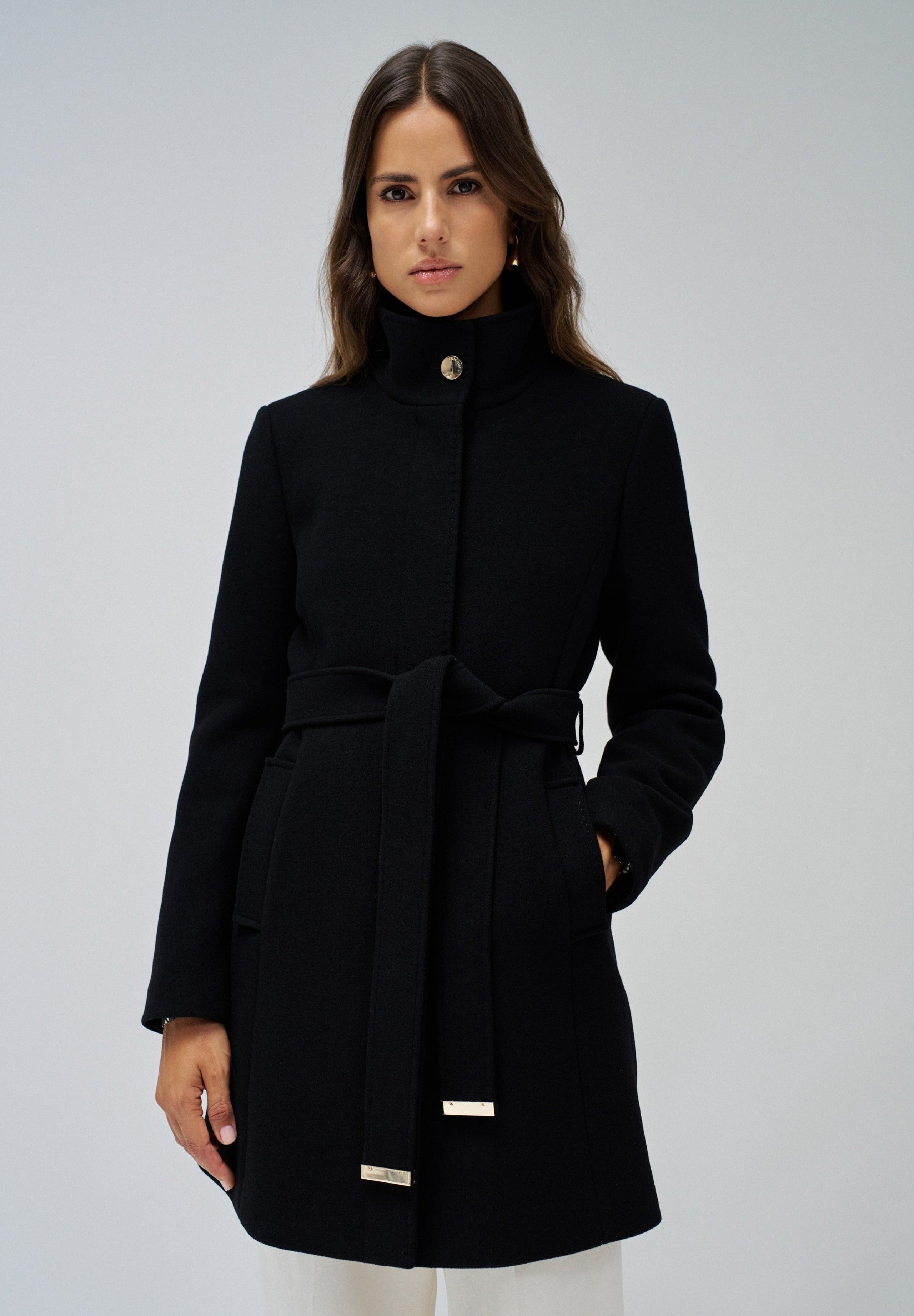 The Reimagined Wool Coat in Black Jacken Salsa Jeans