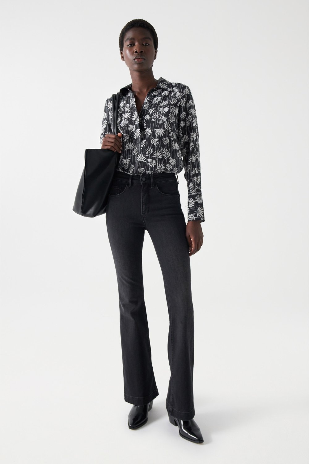 Blouse With Collar in Black Blusen Salsa Jeans