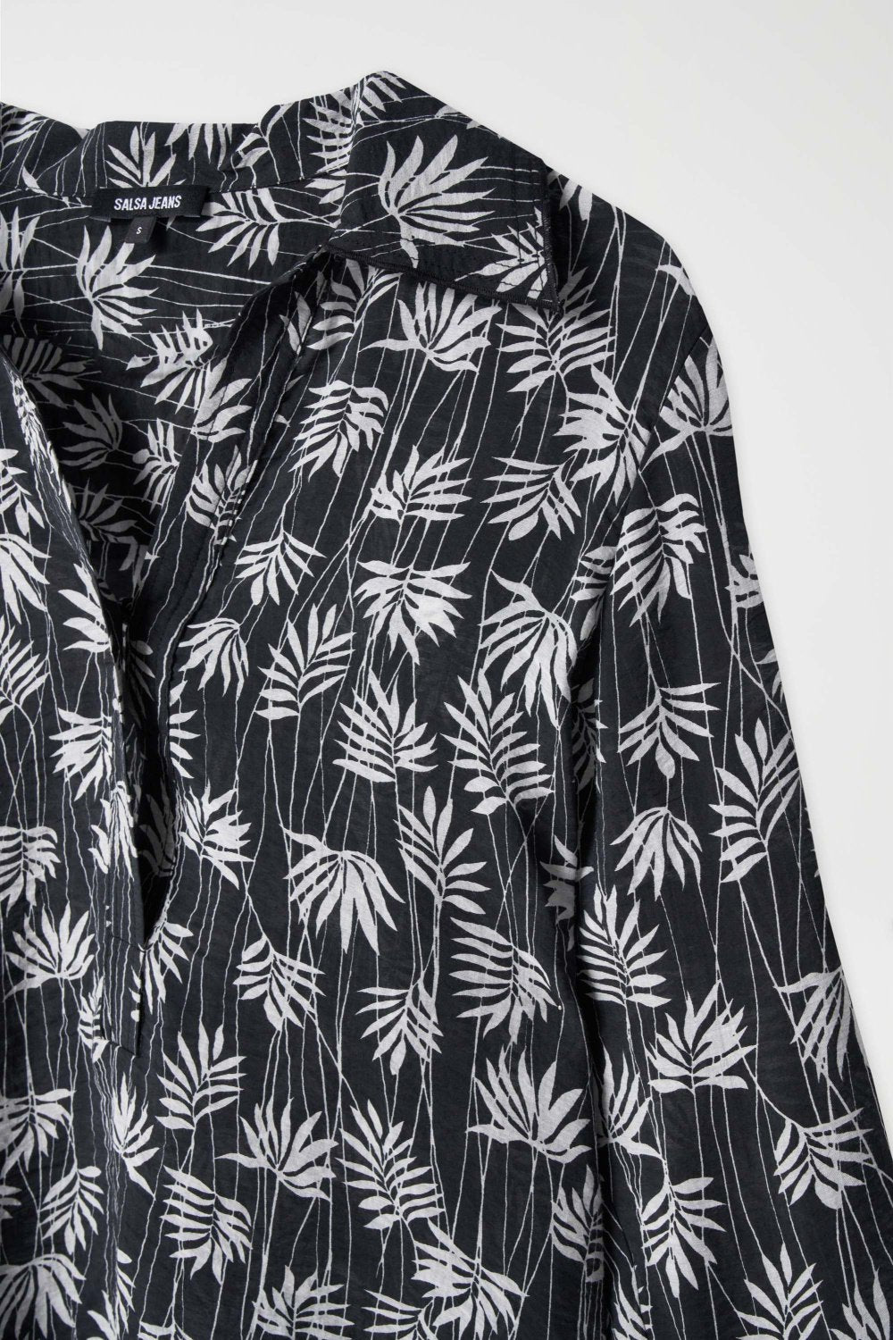 Blouse With Collar in Black Blusen Salsa Jeans