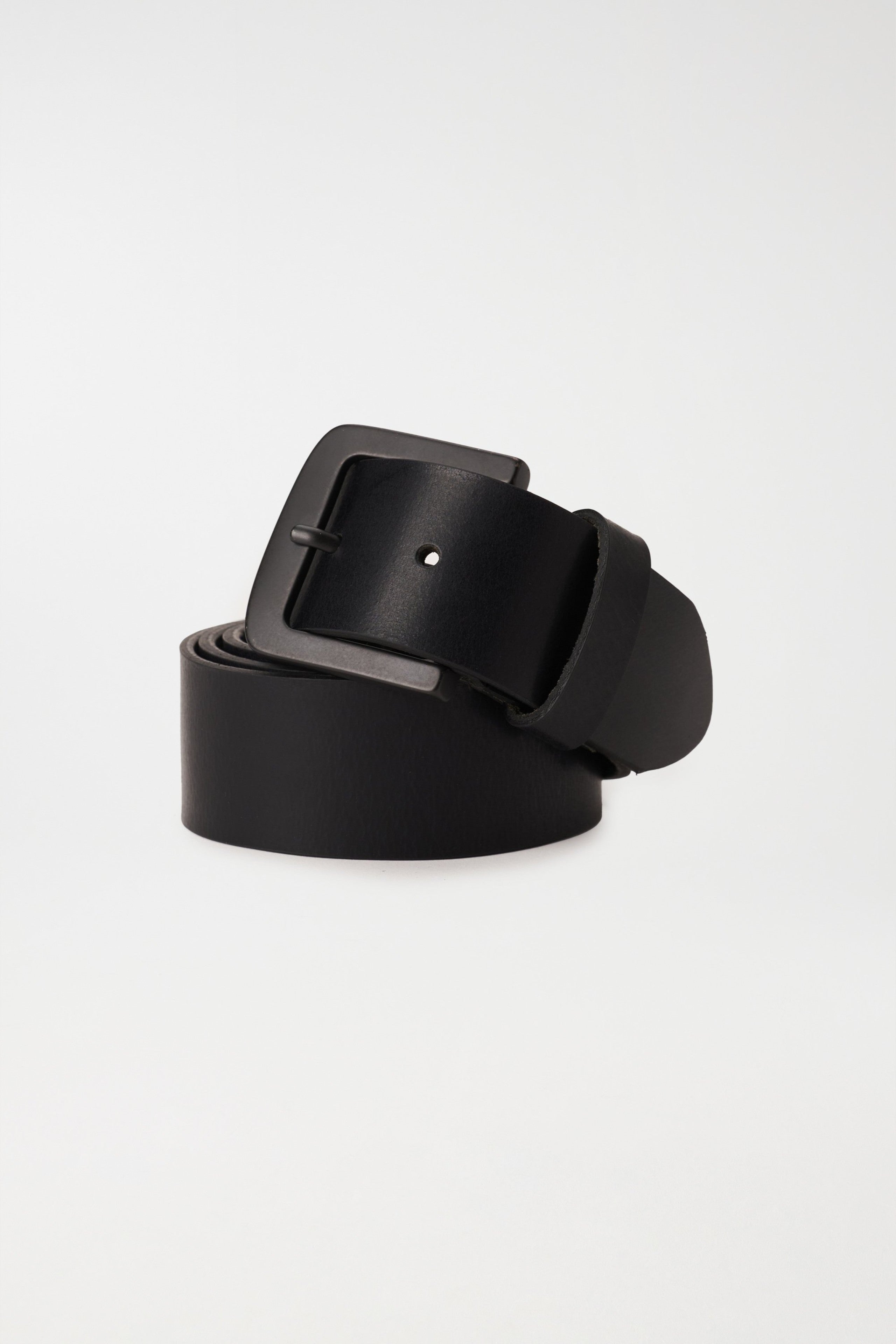Basic Leather Belt in Black Gürtel Salsa Jeans