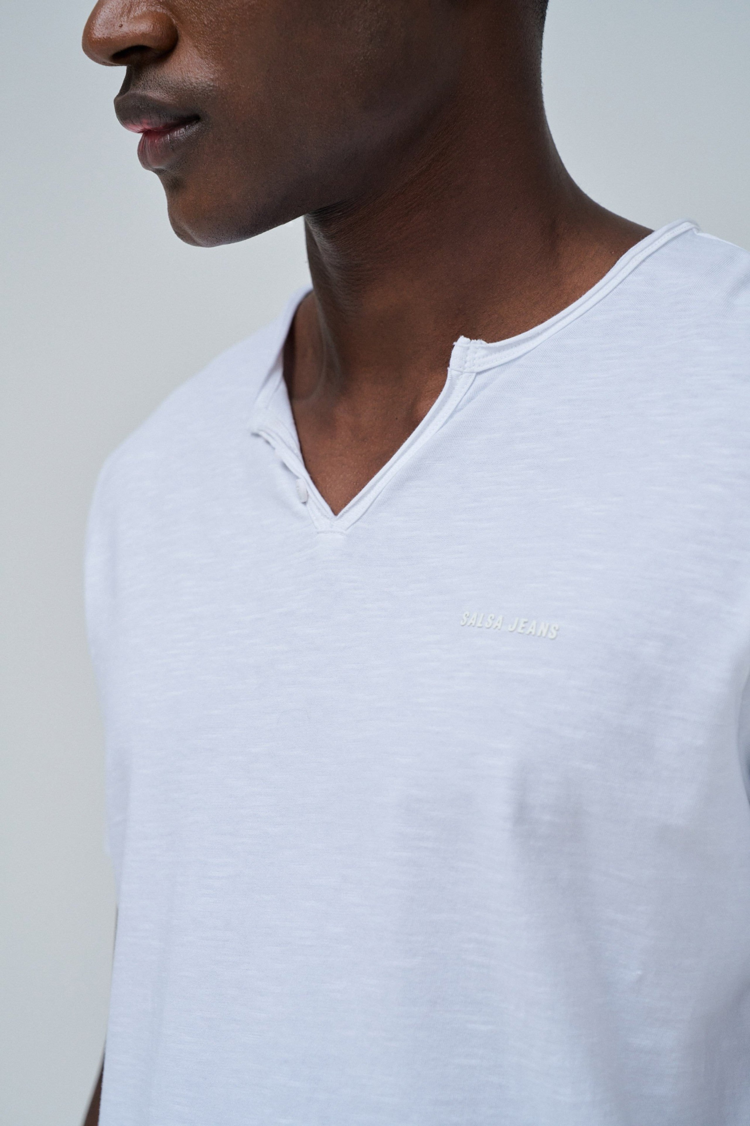 Vneck Basic T-Shirt Slim Fit in White T-Shirts Salsa Jeans