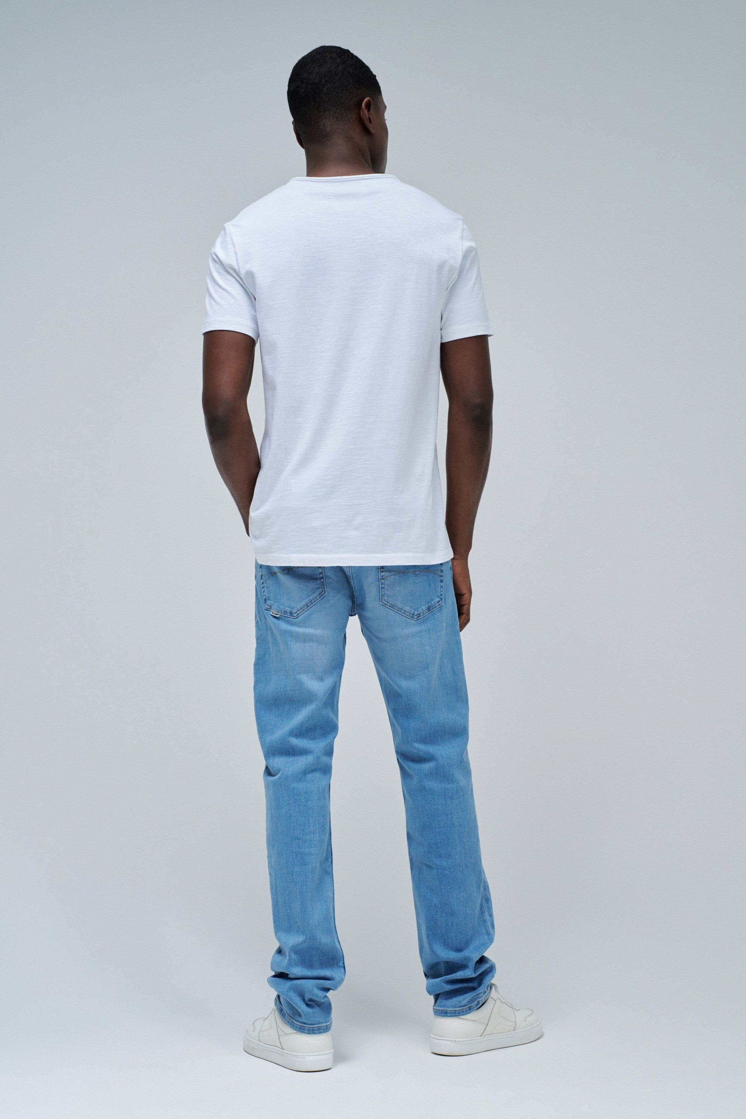 Vneck Basic T-Shirt Slim Fit in White T-Shirts Salsa Jeans
