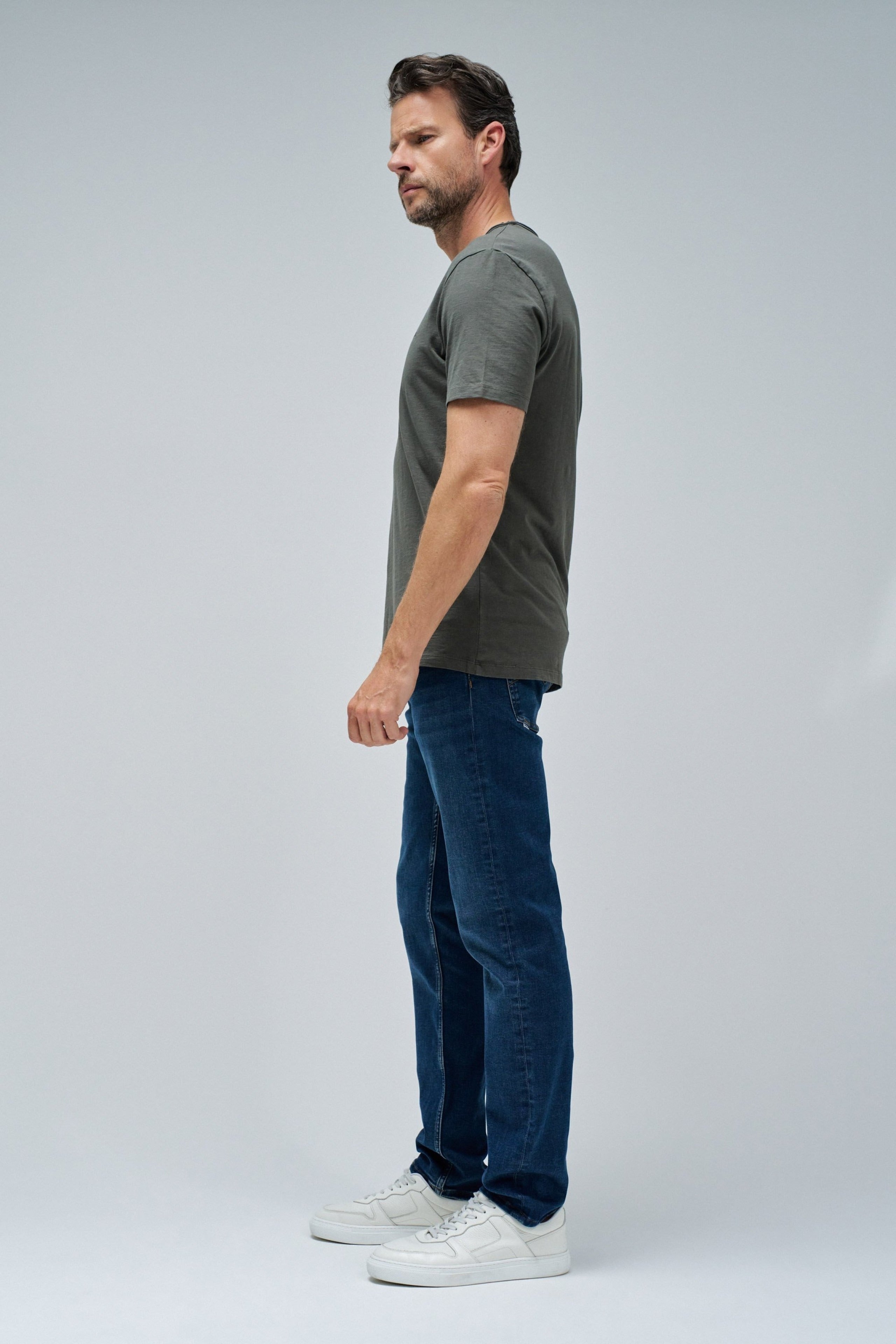 V-Neck Basic T-Shirt in Dark Green T-Shirts Salsa Jeans