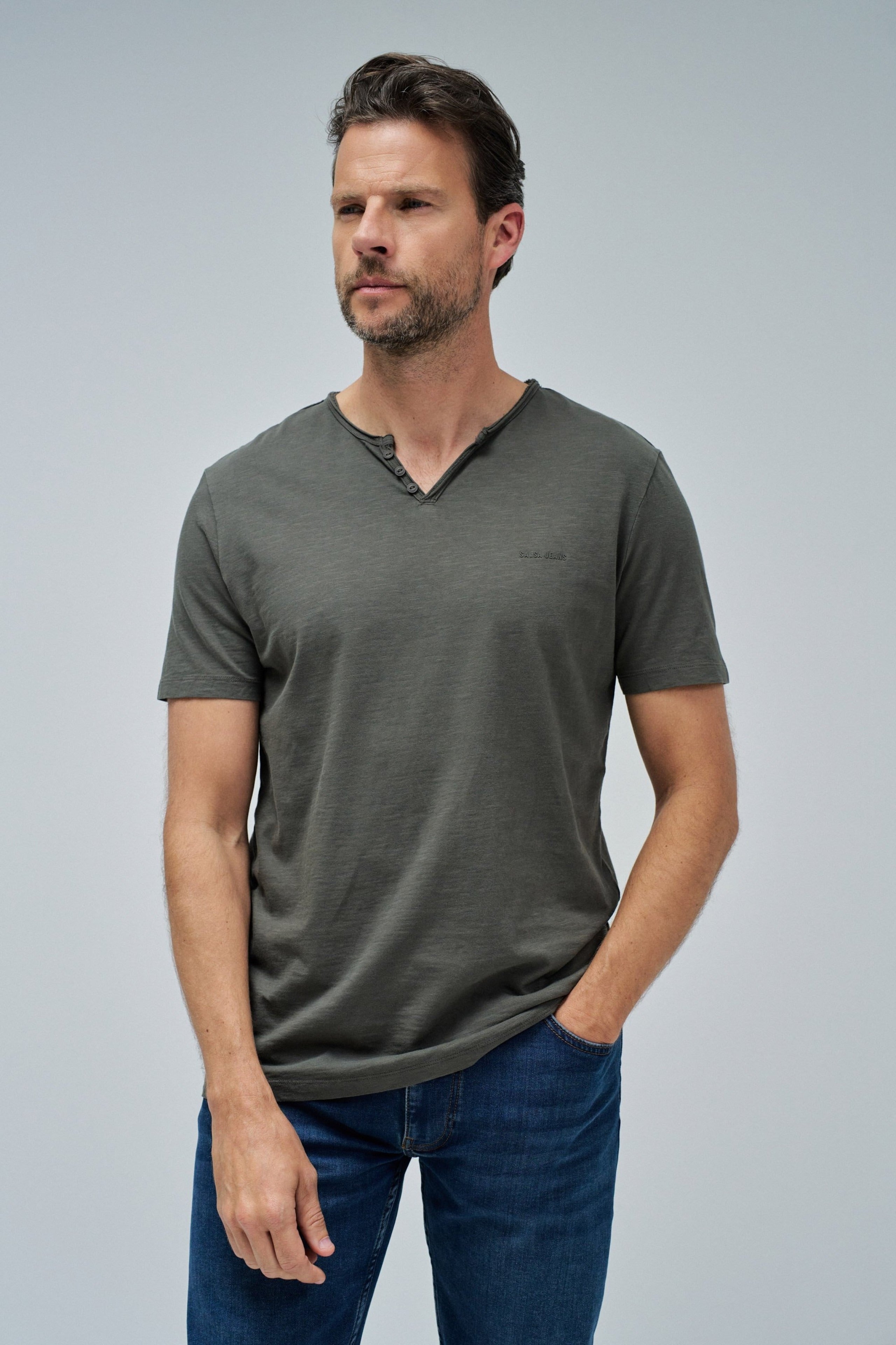 V-Neck Basic T-Shirt in Dark Green T-Shirts Salsa Jeans