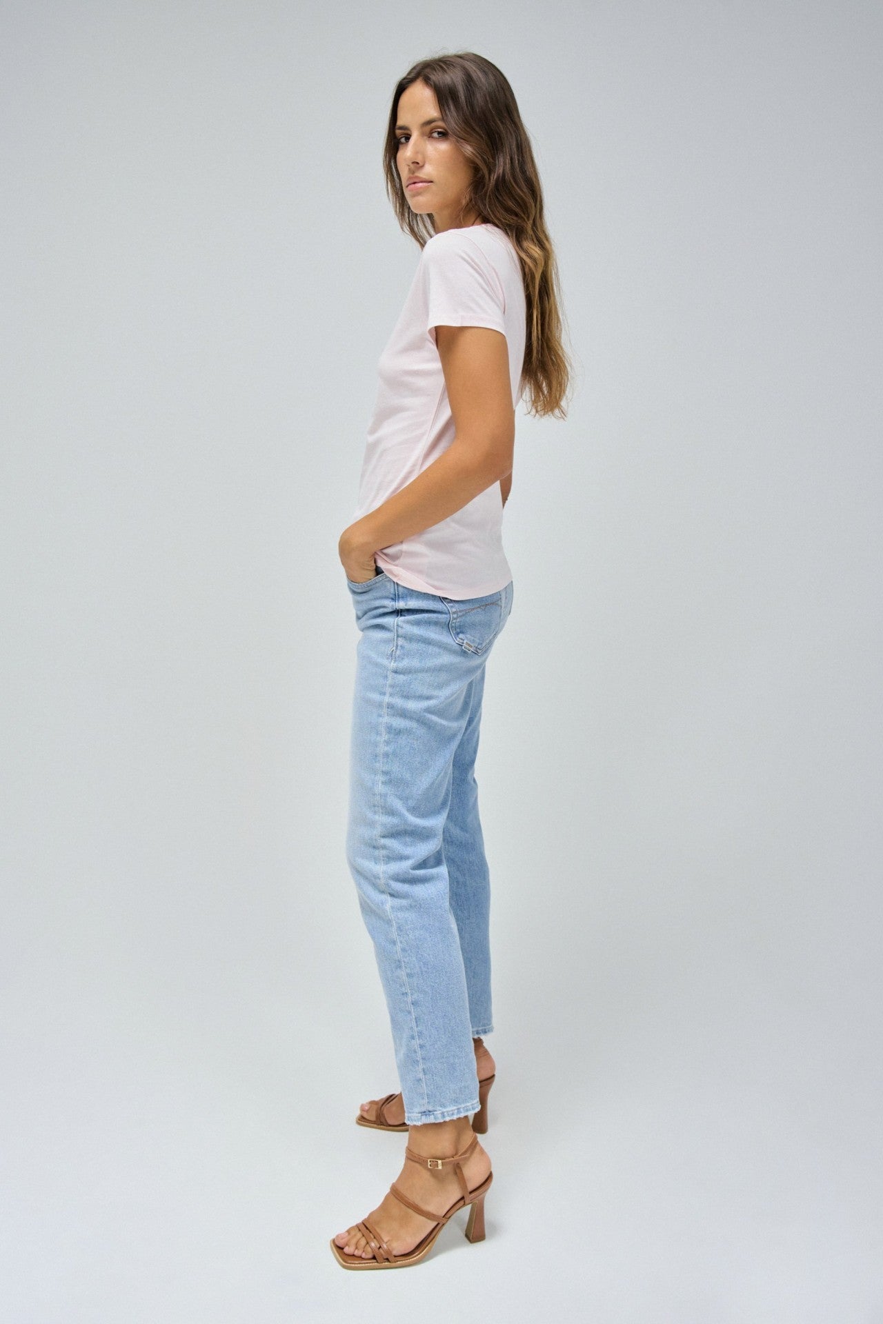 Institutional Beaded Branding T-Shirt in Light Pink V1 T-Shirts Salsa Jeans