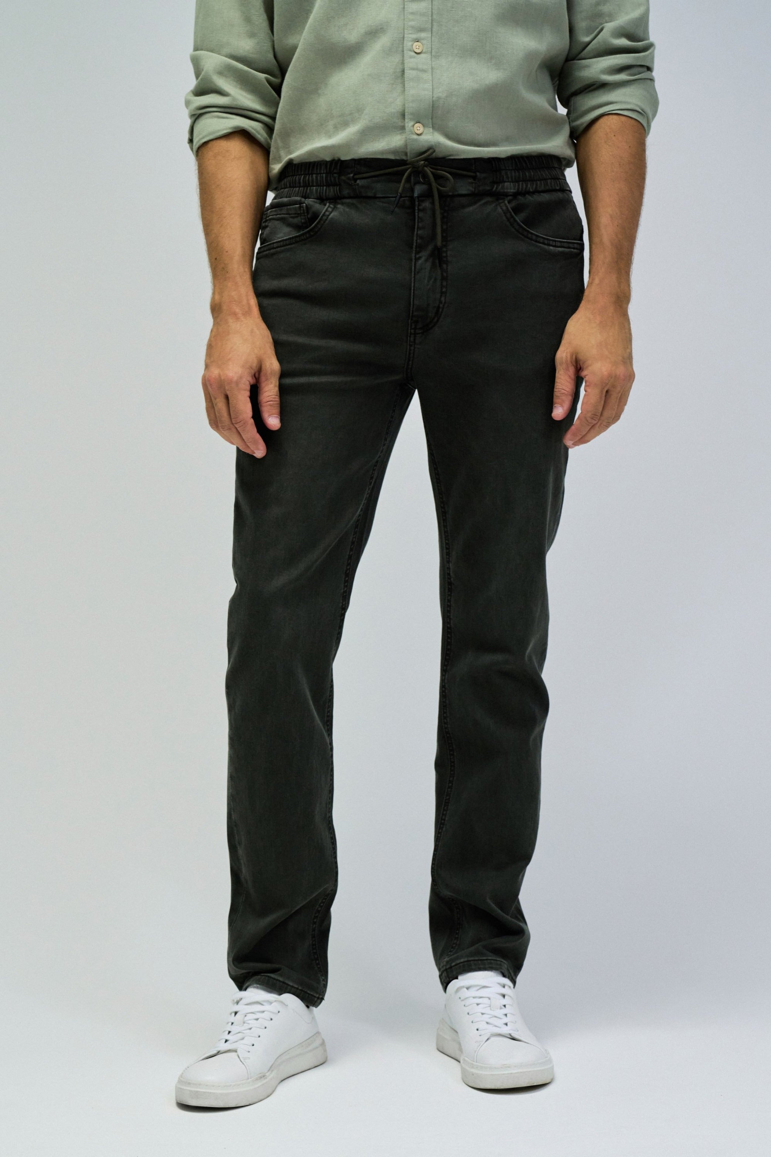 Regular Jogger S-Activ Colors in Dark Green Hosen Salsa Jeans