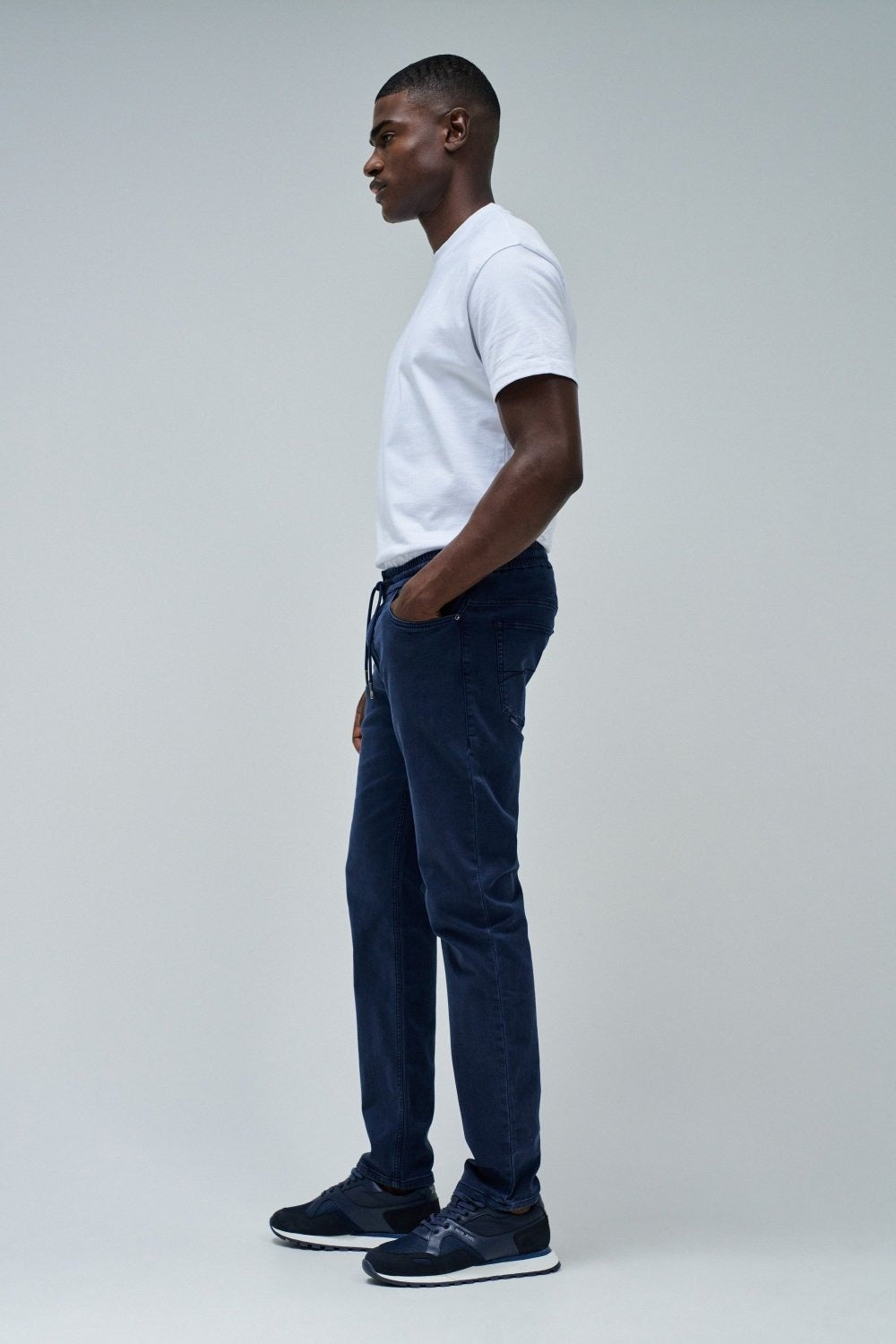 Regular Jogger S-Activ Colors in Dark Blue Hosen Salsa Jeans