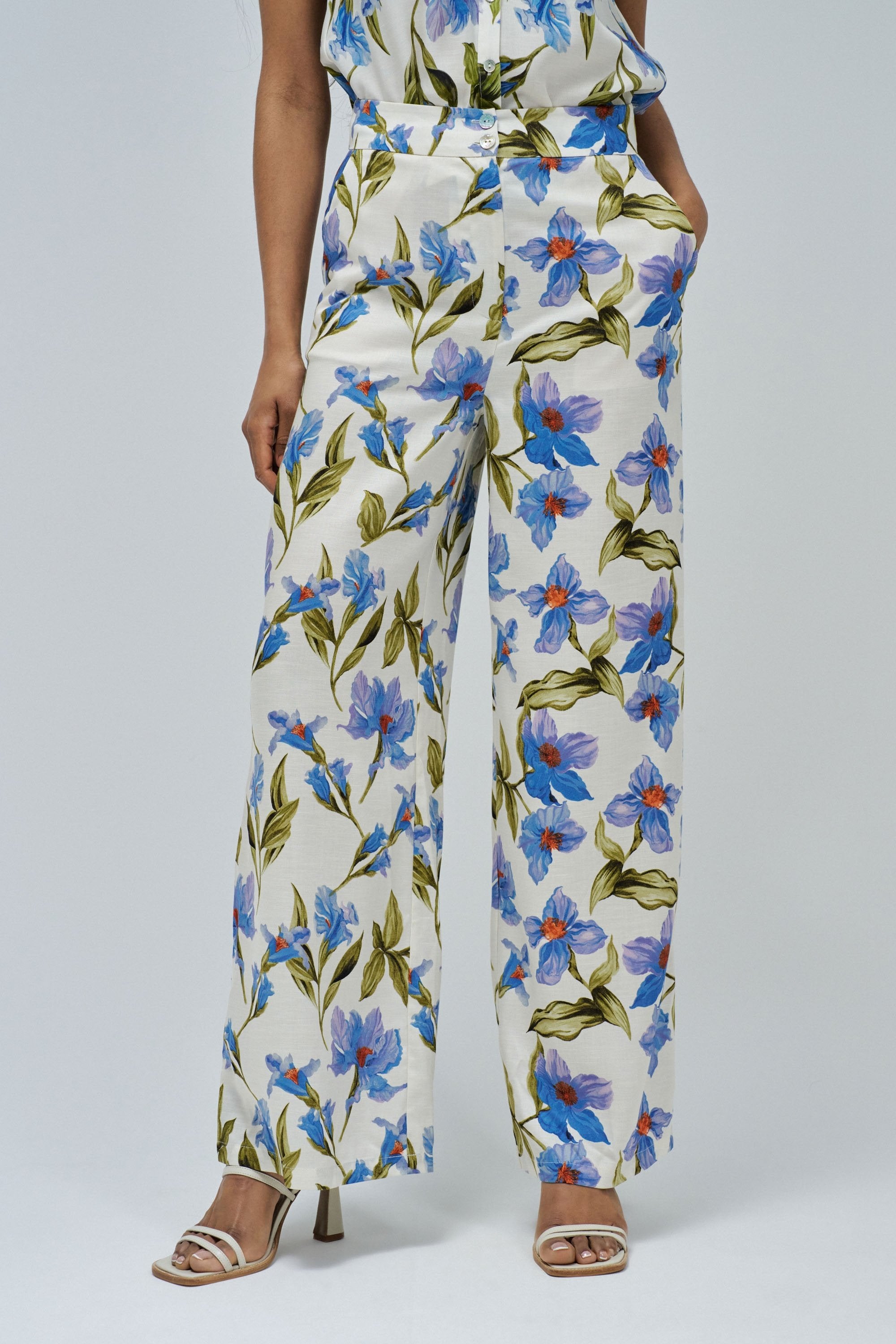 Printed Trousers in Medium Blue V1 Hosen Salsa Jeans